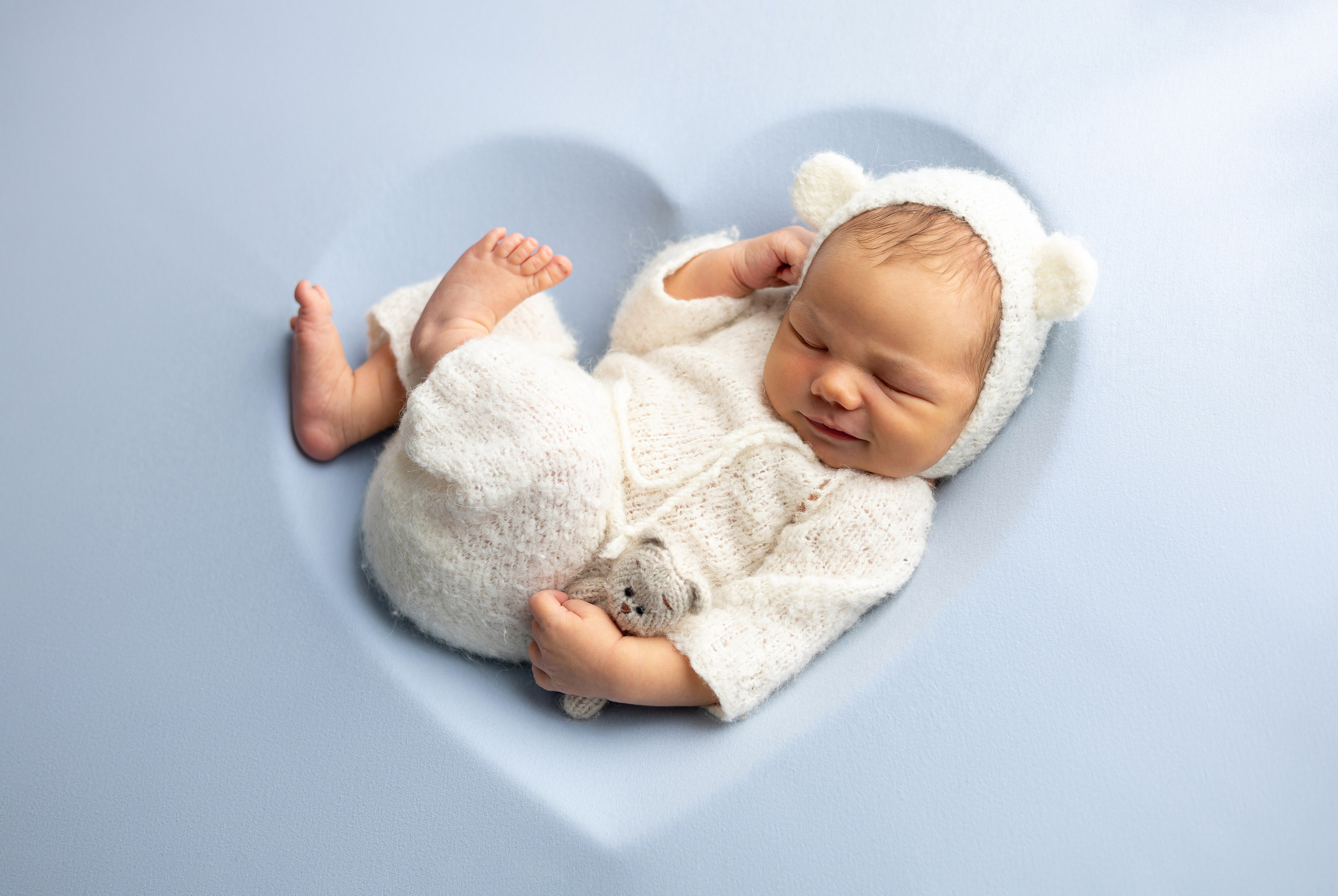 Newborn (Больше примеров работ можно посмотреть в нельзяграмме). Фотограф новорожденных в Набережных Челнах