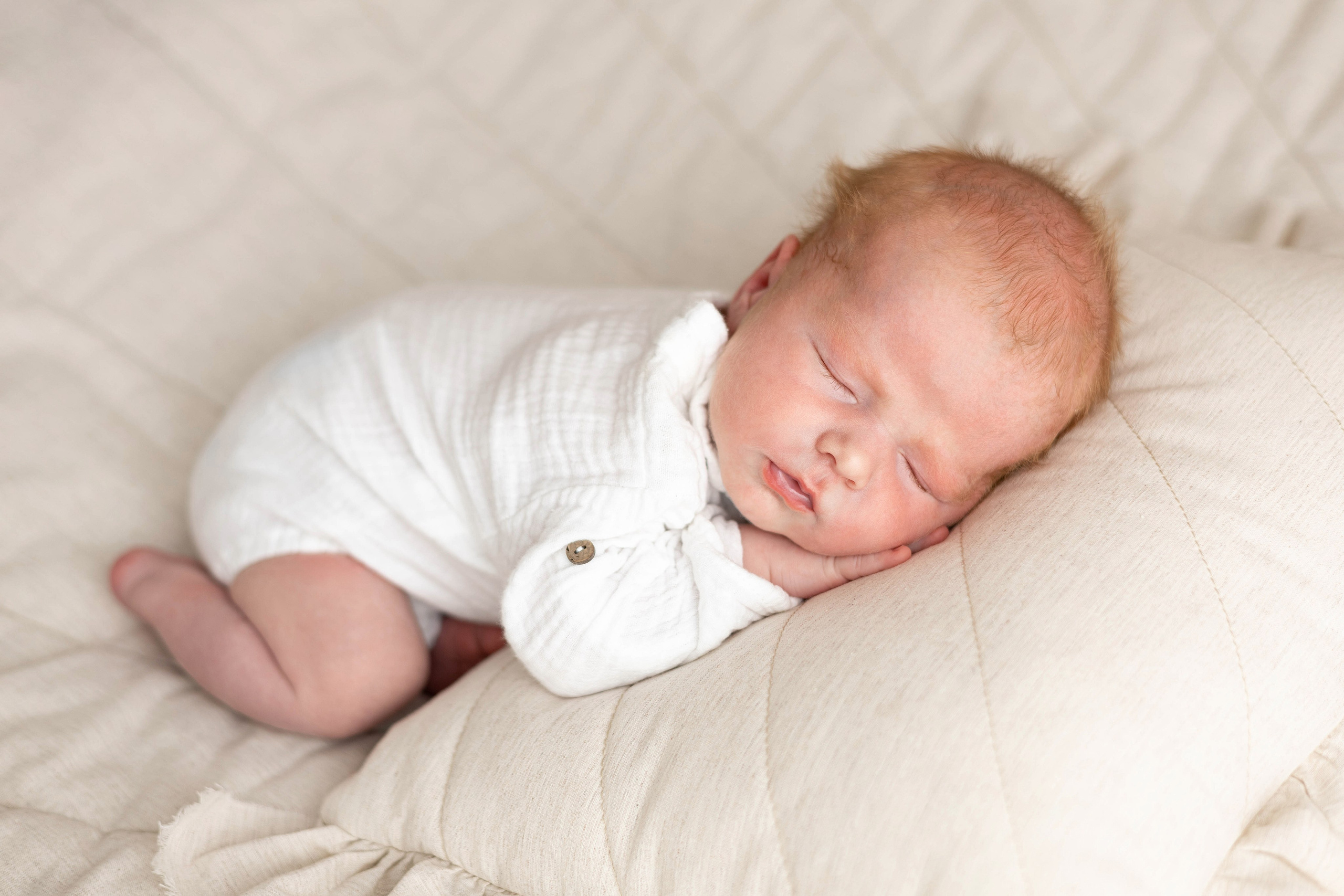 Newborn (Больше примеров работ можно посмотреть в нельзяграмме). Фотограф новорожденных в Набережных Челнах