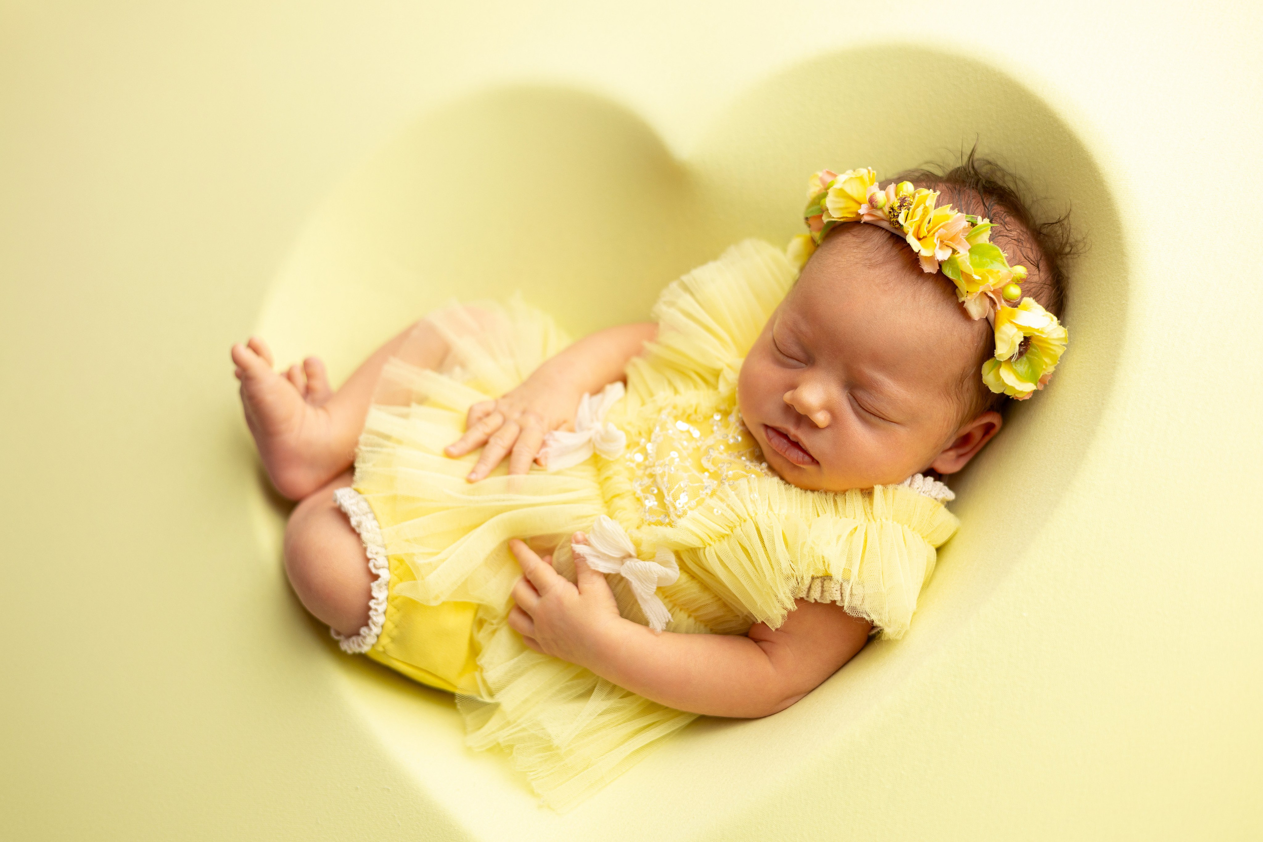 Newborn (Больше примеров работ можно посмотреть в нельзяграмме). Фотограф новорожденных в Набережных Челнах
