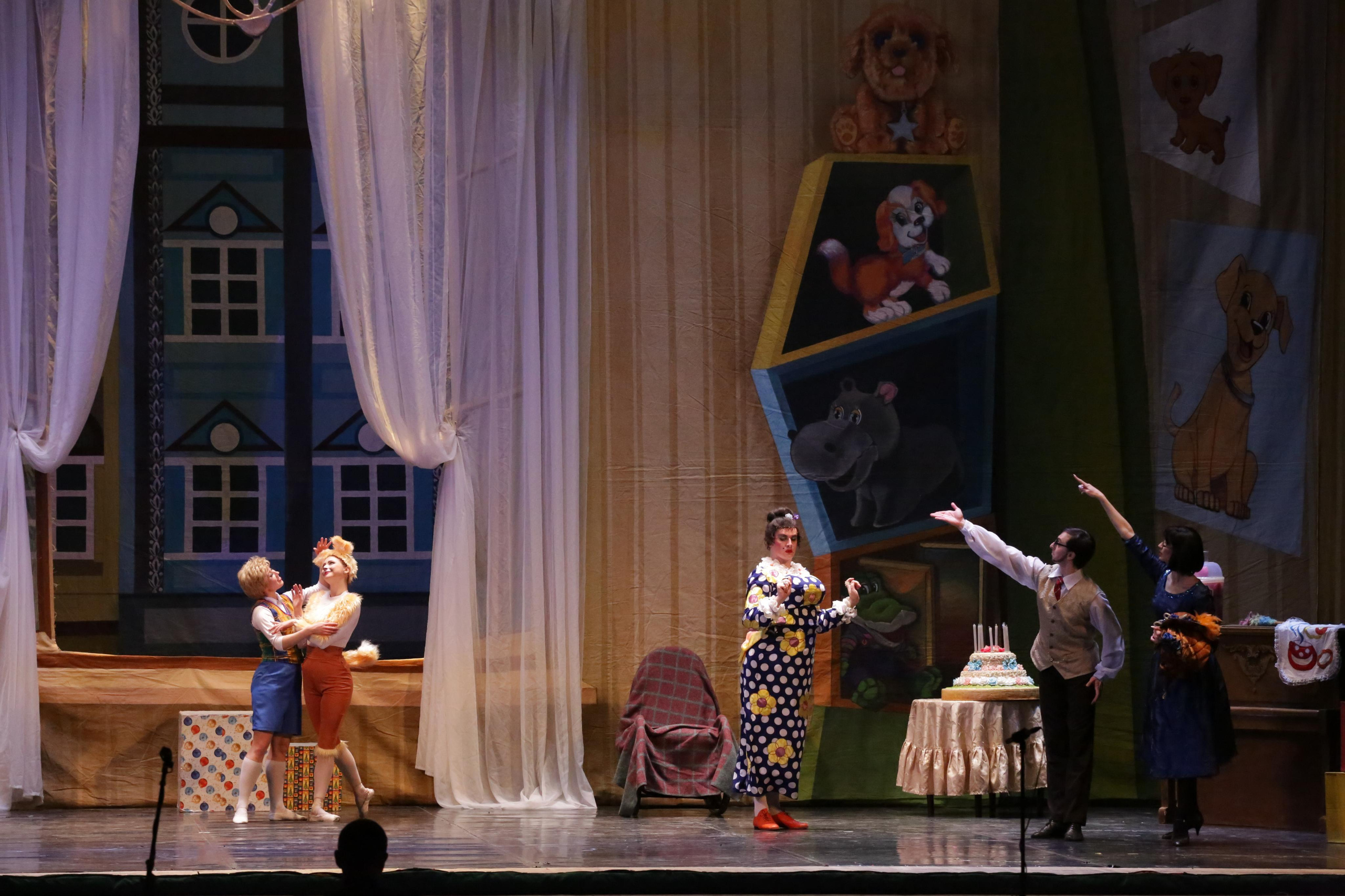 Балет Донбасс-опера спектакль «Малыш и Карлсон». Фотограф в Сочи Юрий Шептаев