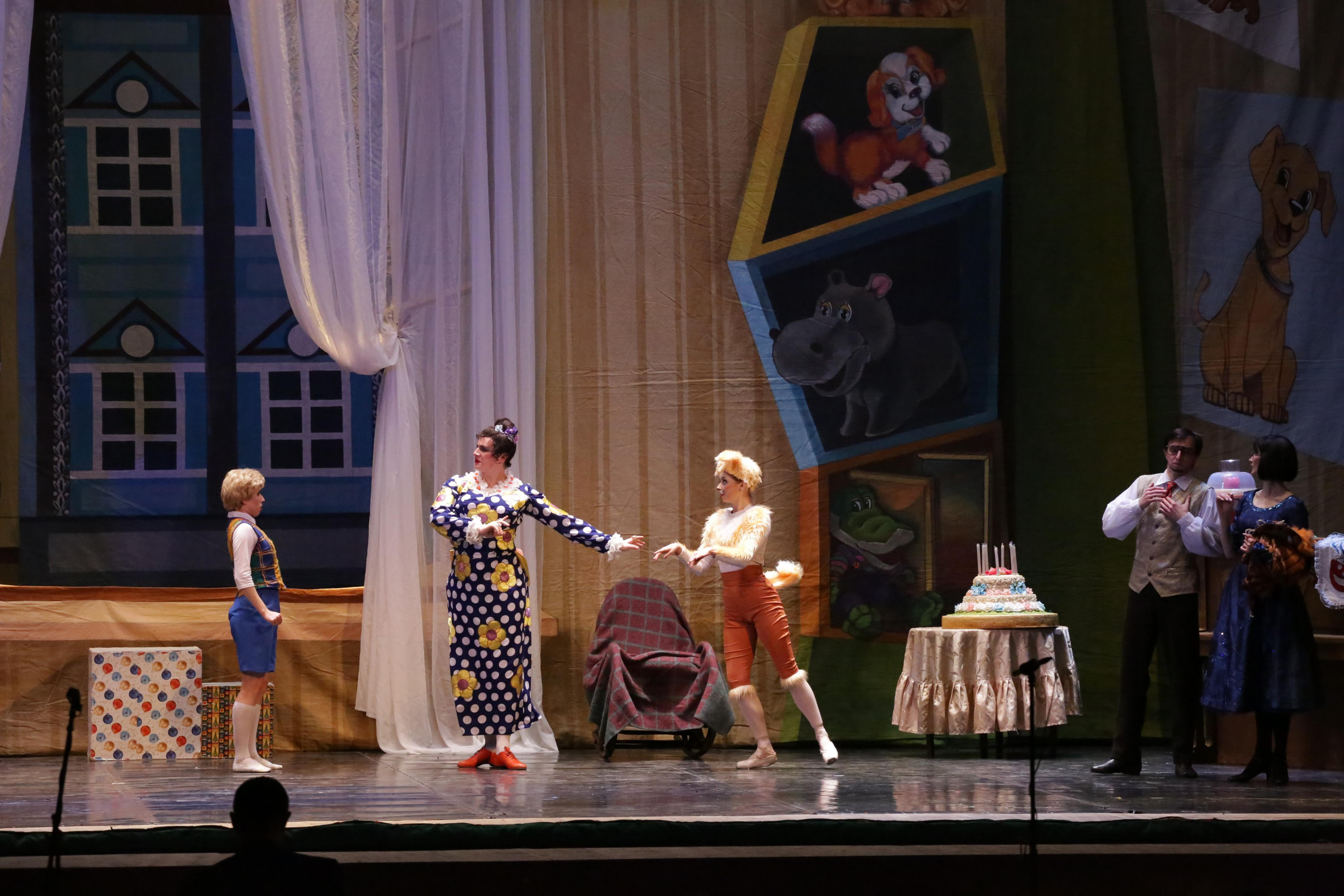Балет Донбасс-опера спектакль «Малыш и Карлсон». Фотограф в Сочи Юрий Шептаев