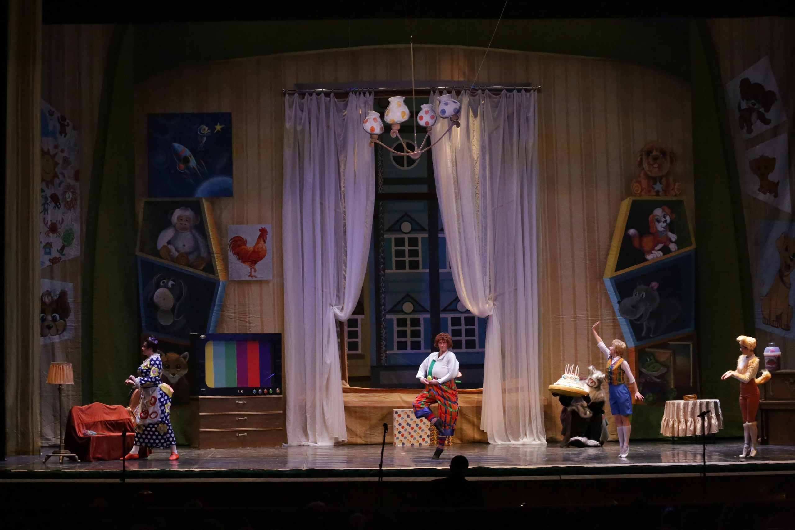 Балет Донбасс-опера спектакль «Малыш и Карлсон». Фотограф в Сочи Юрий Шептаев