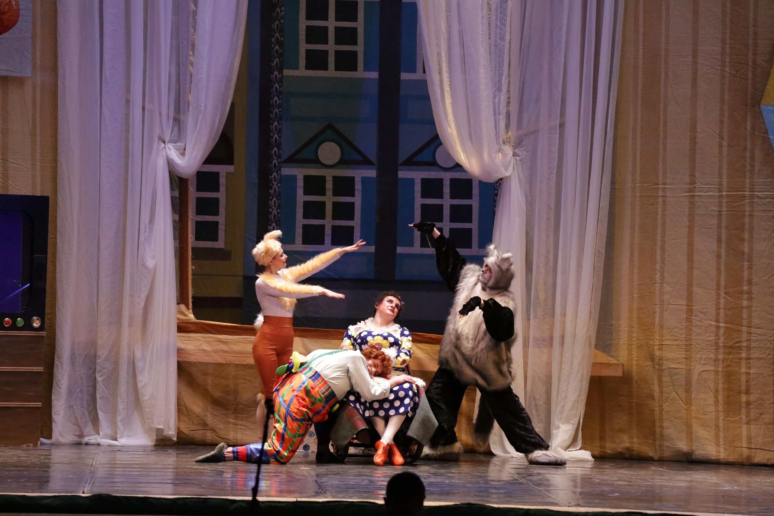 Балет Донбасс-опера спектакль «Малыш и Карлсон». Фотограф в Сочи Юрий Шептаев