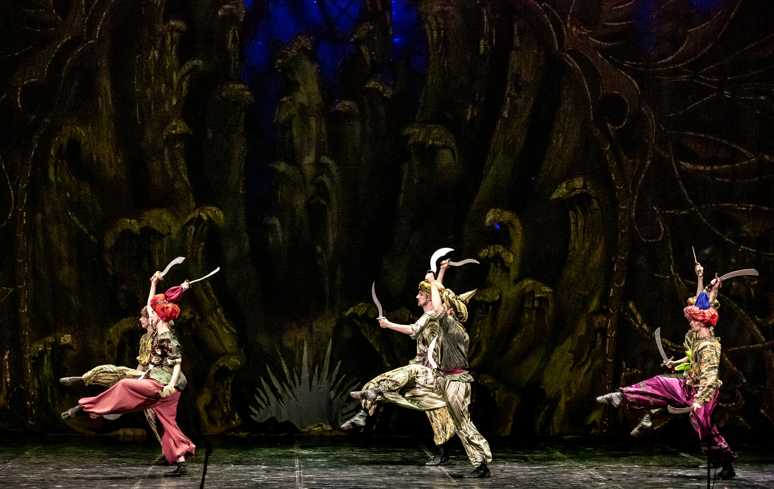 Балет Донбасс-опера спектакль «Тысяча и одна ночь». Фотограф в Сочи Юрий Шептаев