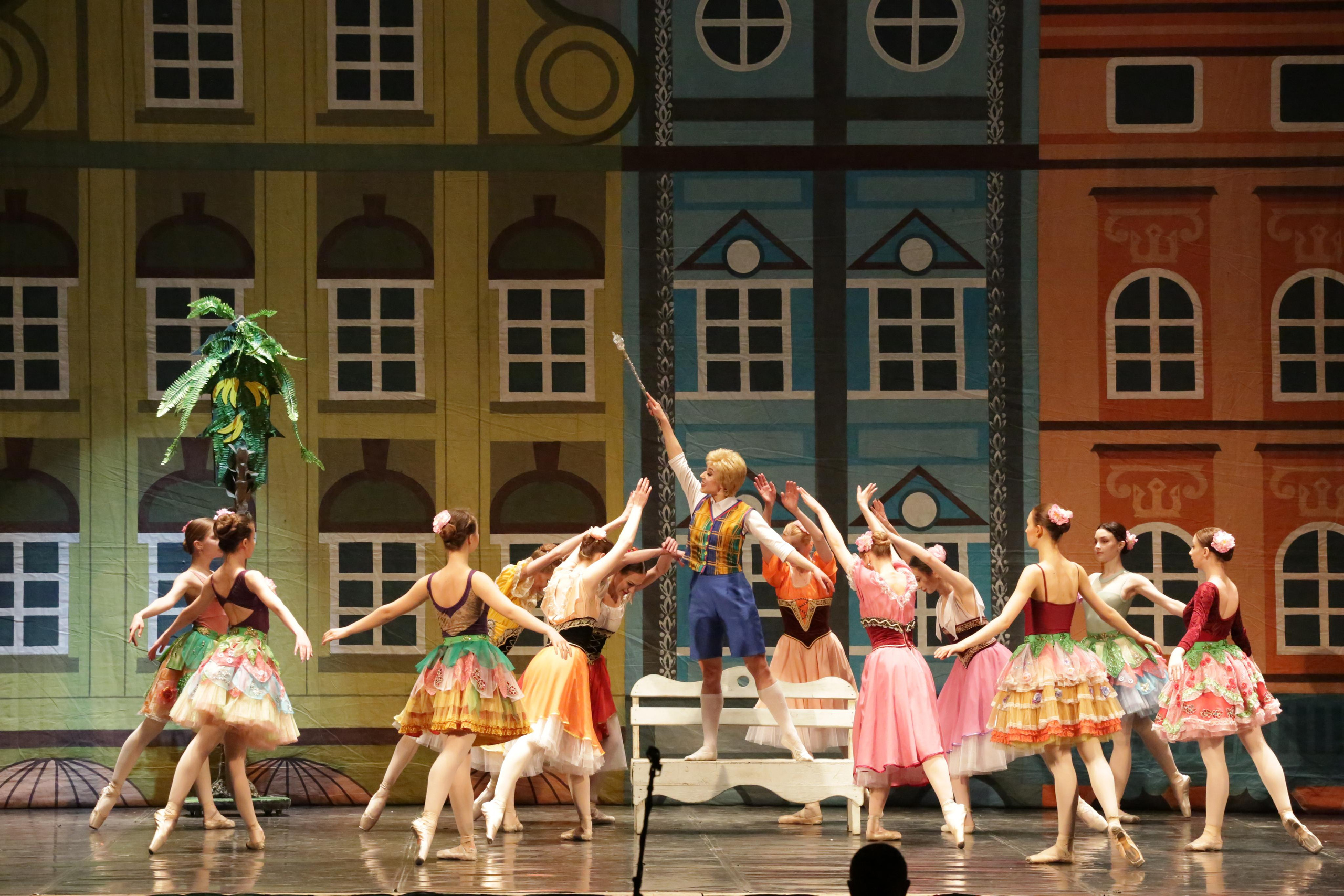 Балет Донбасс-опера спектакль «Малыш и Карлсон». Фотограф в Сочи Юрий Шептаев