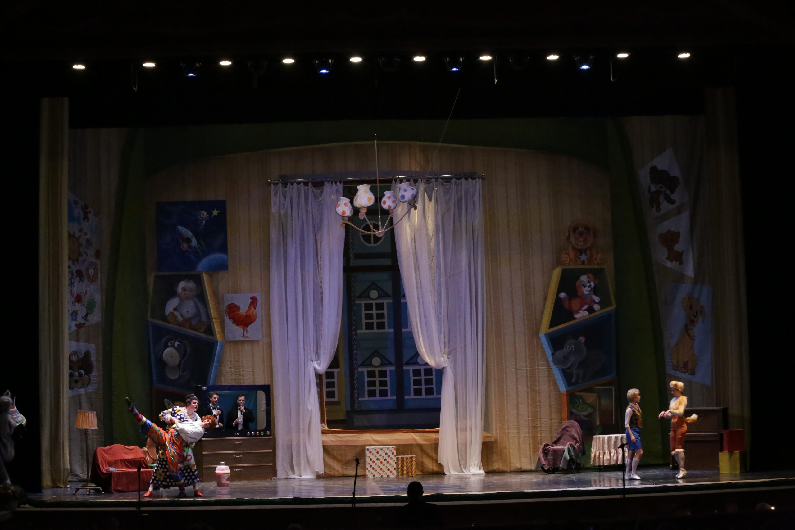Балет Донбасс-опера спектакль «Малыш и Карлсон». Фотограф в Сочи Юрий Шептаев
