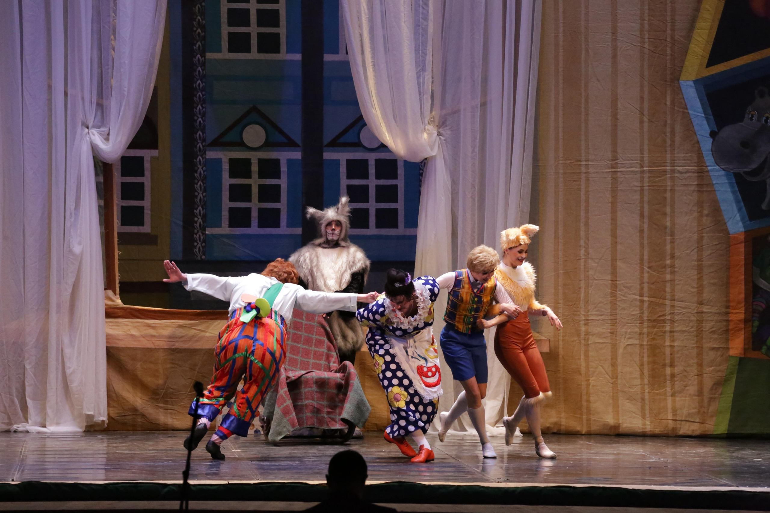 Балет Донбасс-опера спектакль «Малыш и Карлсон». Фотограф в Сочи Юрий Шептаев