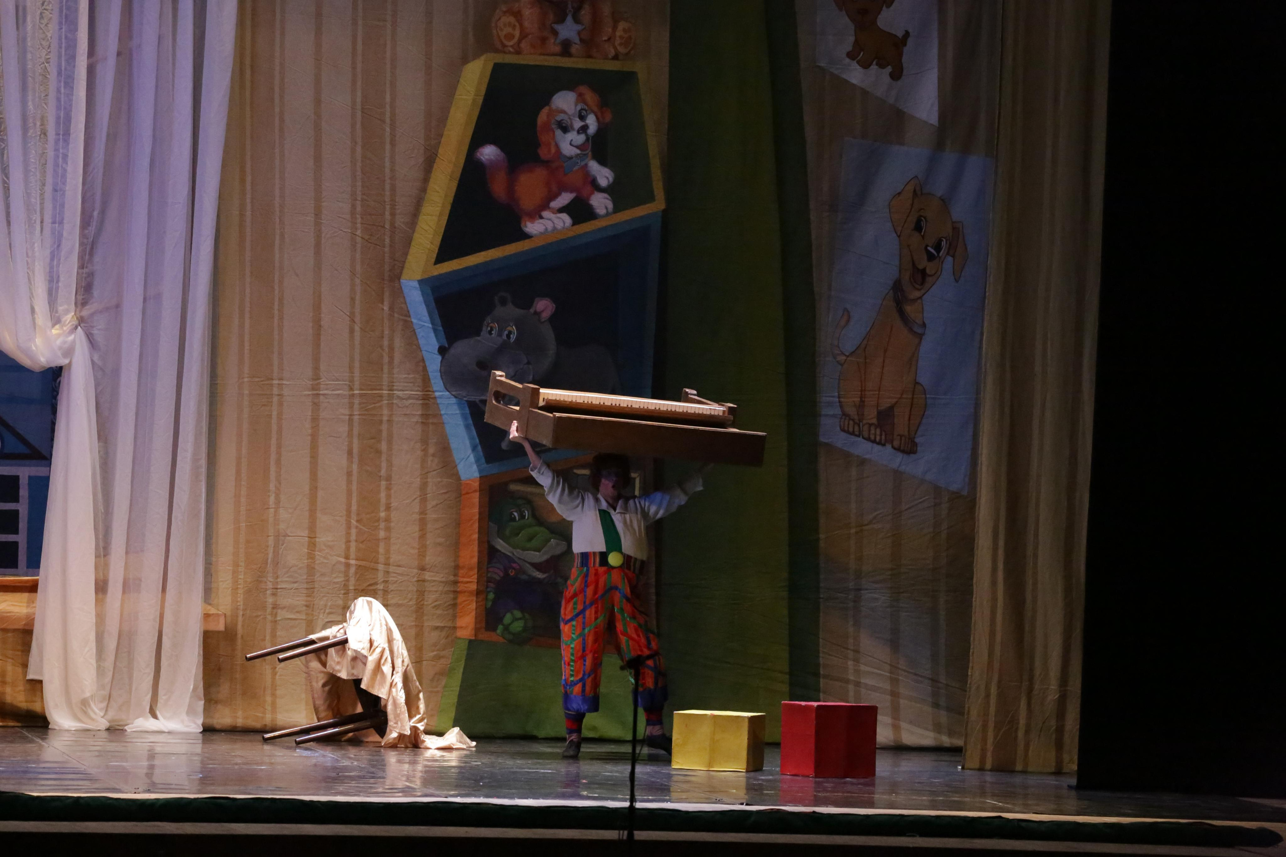 Балет Донбасс-опера спектакль «Малыш и Карлсон». Фотограф в Сочи Юрий Шептаев