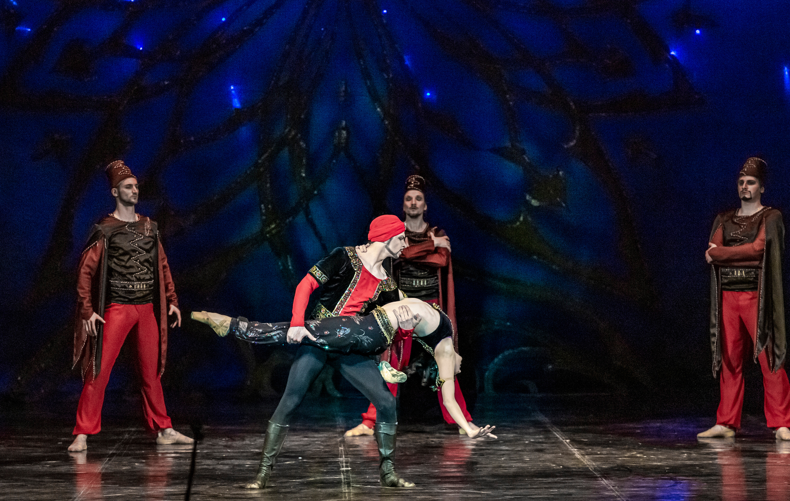 Балет Донбасс-опера спектакль «Тысяча и одна ночь». Фотограф в Сочи Юрий Шептаев