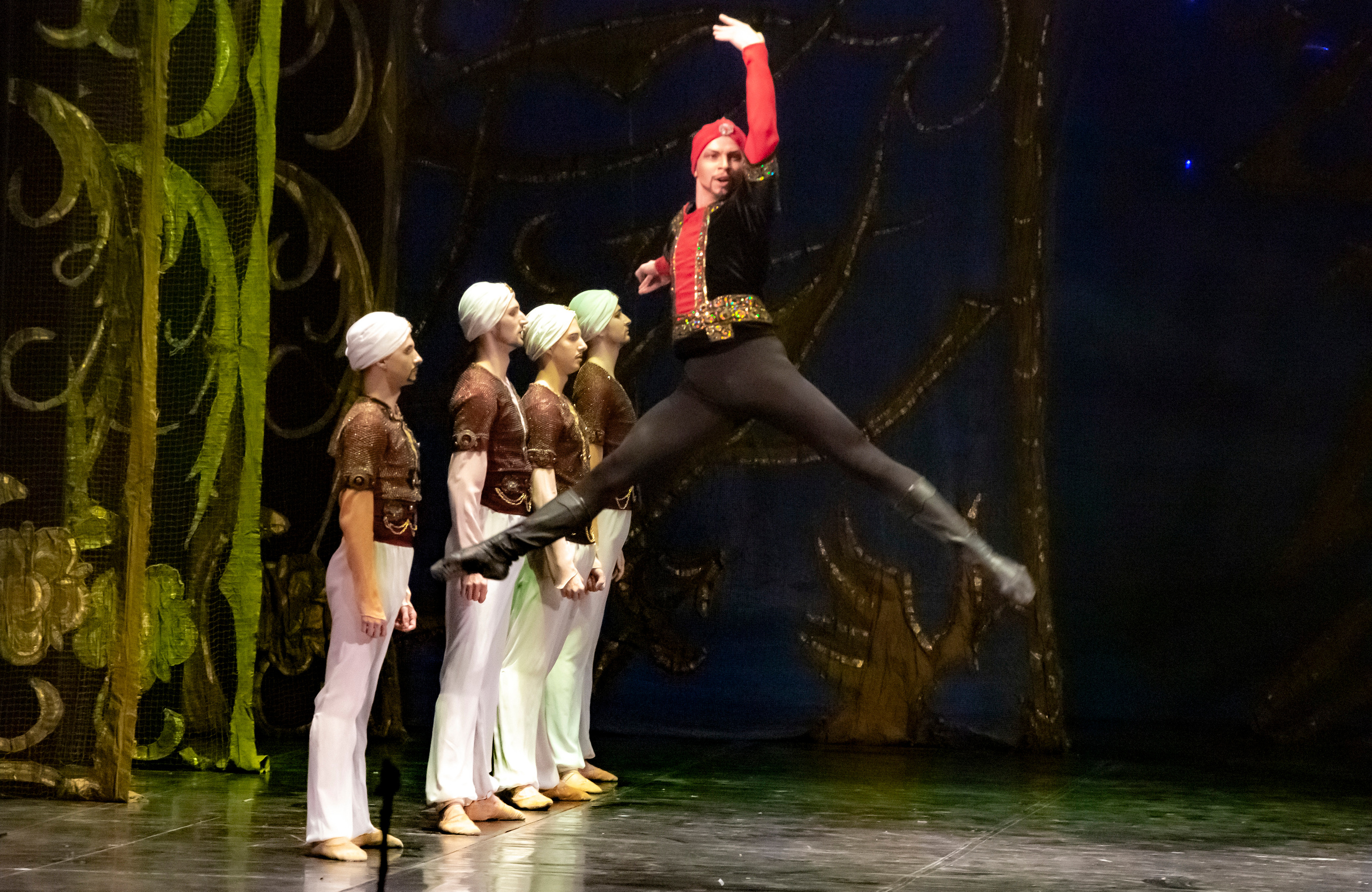 Балет Донбасс-опера спектакль «Тысяча и одна ночь». Фотограф в Сочи Юрий Шептаев