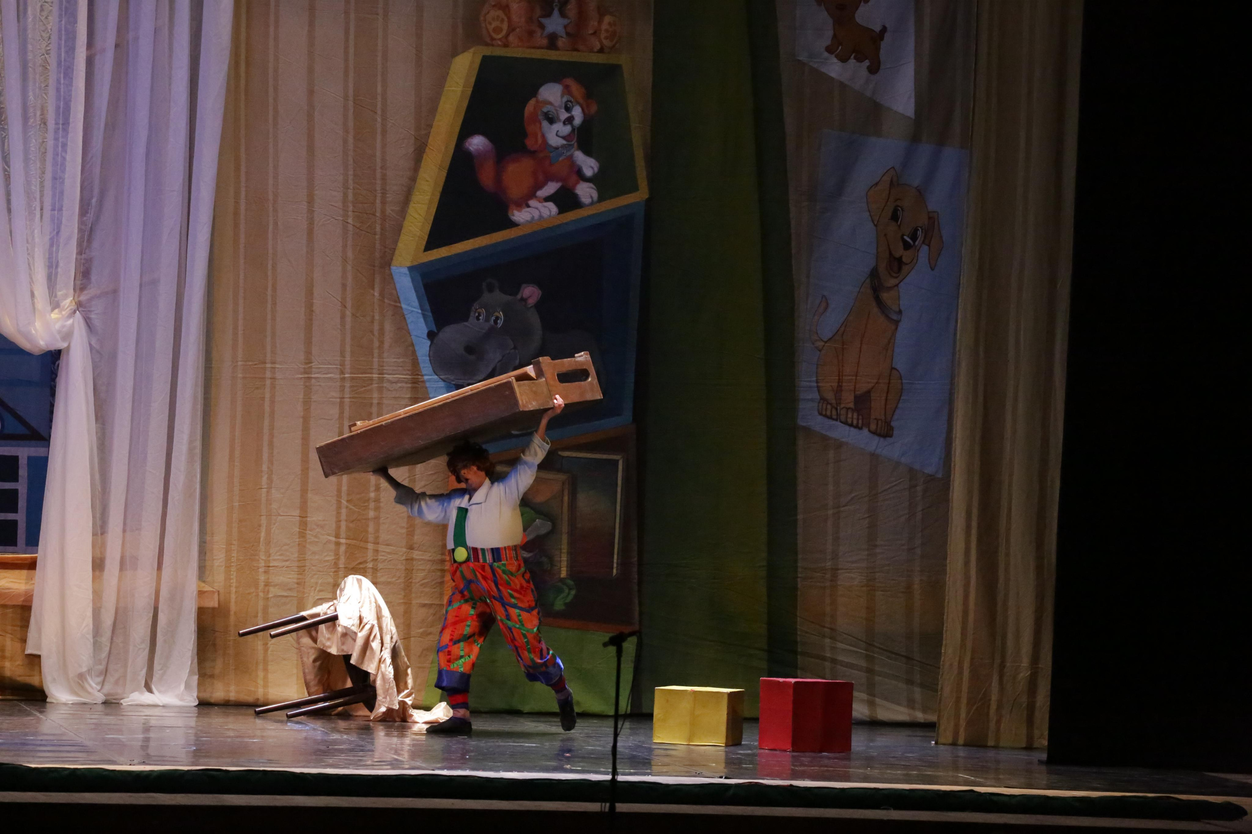 Балет Донбасс-опера спектакль «Малыш и Карлсон». Фотограф в Сочи Юрий Шептаев