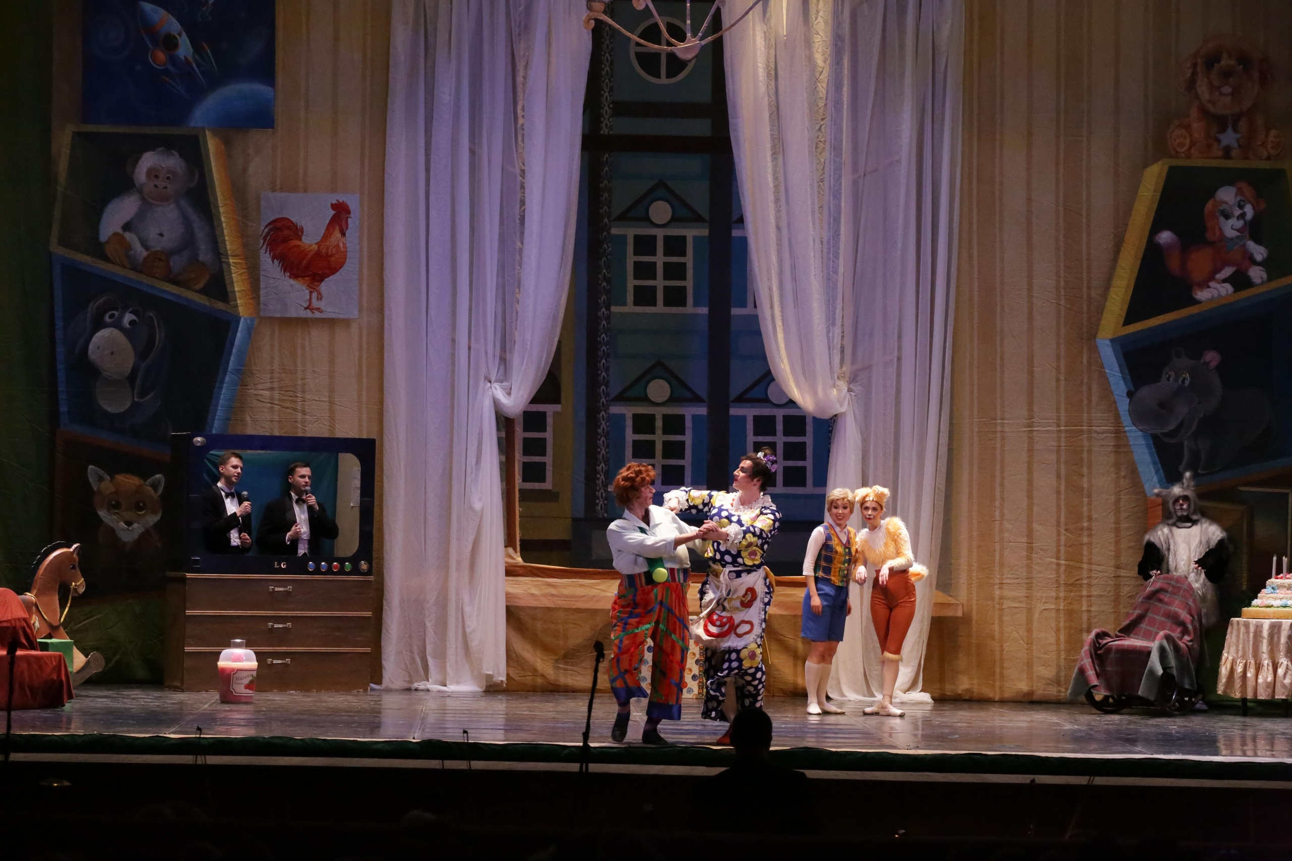 Балет Донбасс-опера спектакль «Малыш и Карлсон». Фотограф в Сочи Юрий Шептаев