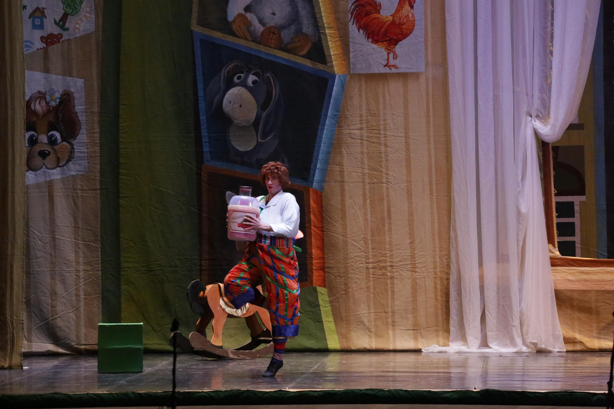 Балет Донбасс-опера спектакль «Малыш и Карлсон». Фотограф в Сочи Юрий Шептаев