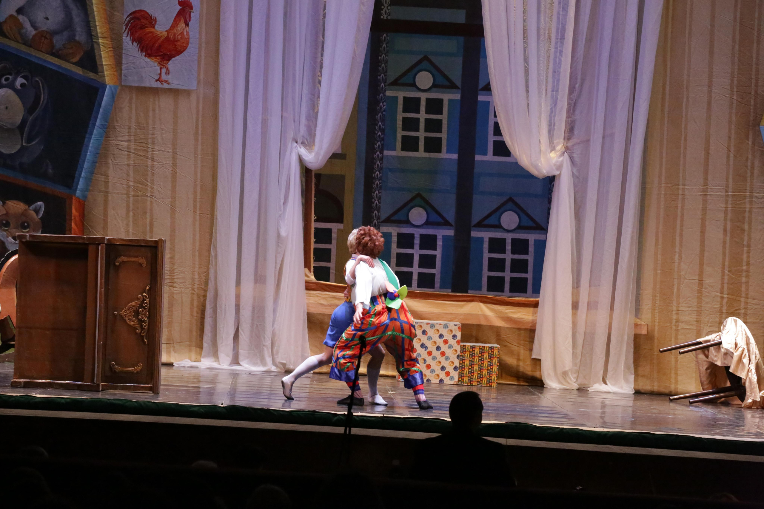 Балет Донбасс-опера спектакль «Малыш и Карлсон». Фотограф в Сочи Юрий Шептаев