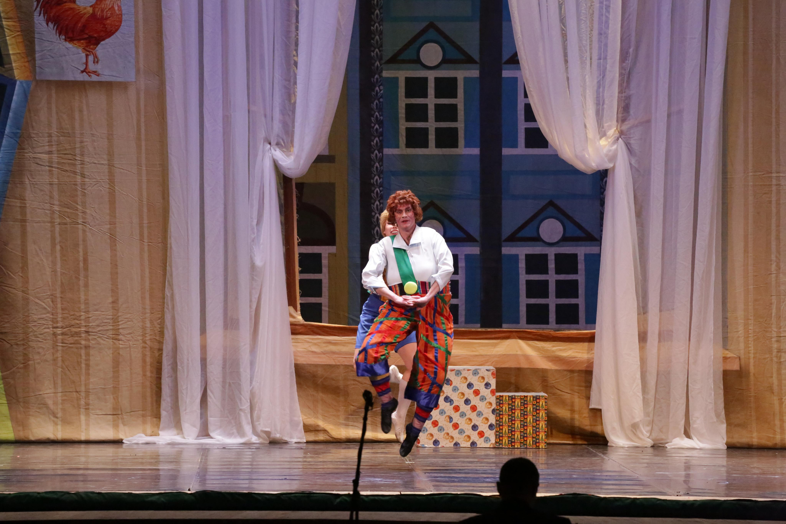 Балет Донбасс-опера спектакль «Малыш и Карлсон». Фотограф в Сочи Юрий Шептаев