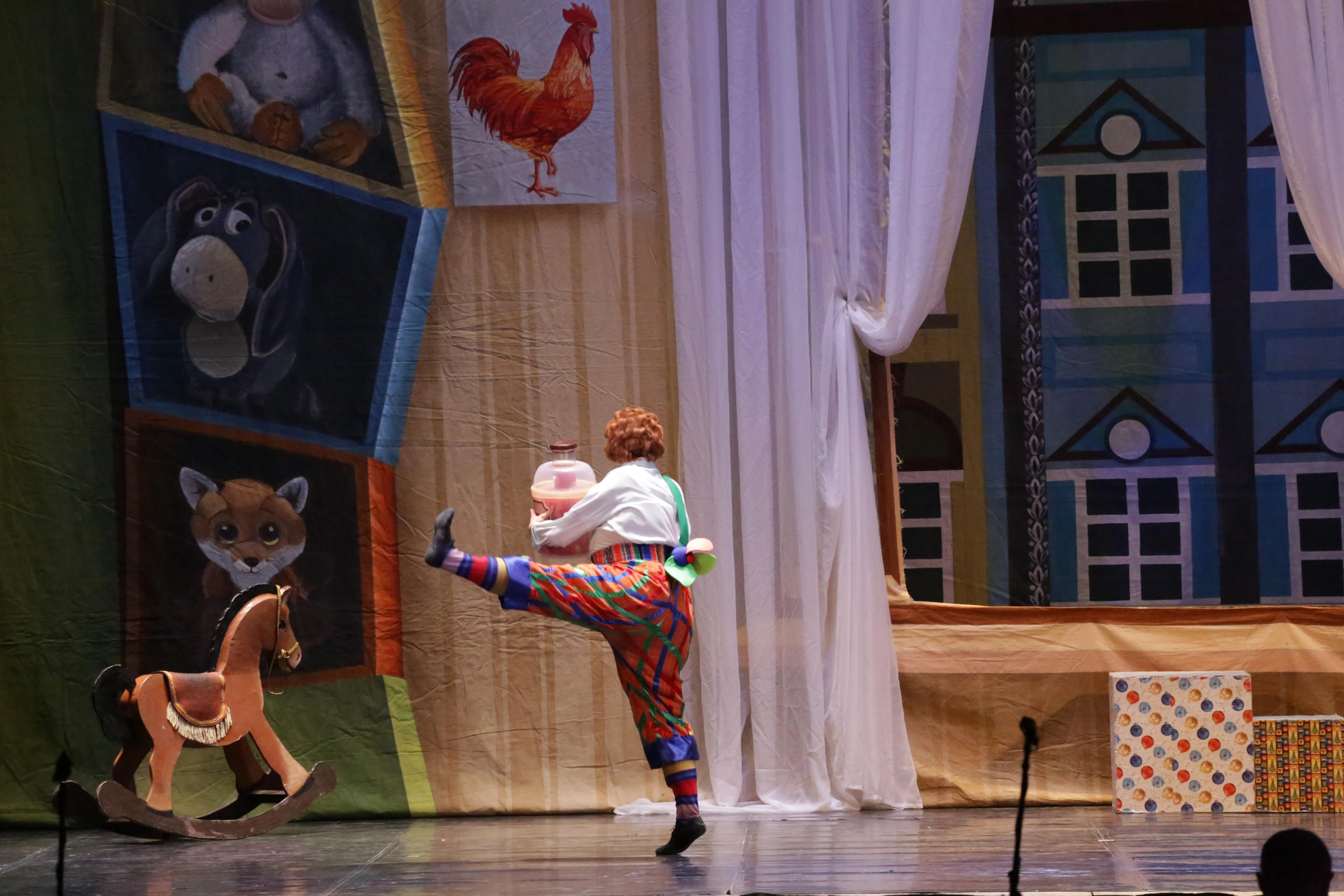 Балет Донбасс-опера спектакль «Малыш и Карлсон». Фотограф в Сочи Юрий Шептаев