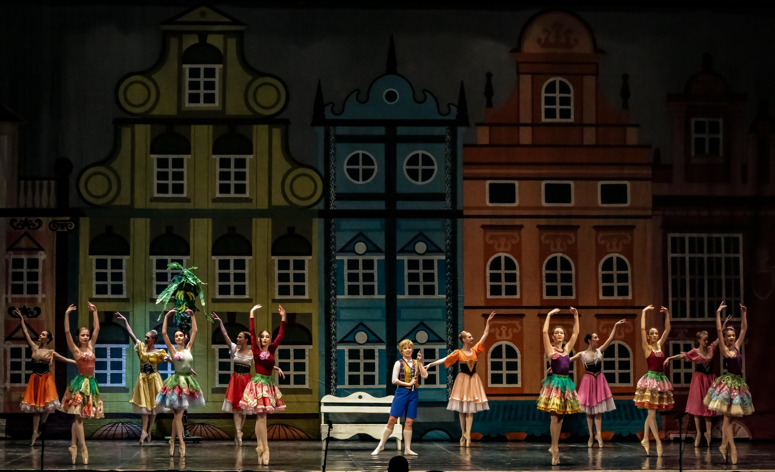 Балет Донбасс-опера спектакль «Малыш и Карлсон». Фотограф в Сочи Юрий Шептаев