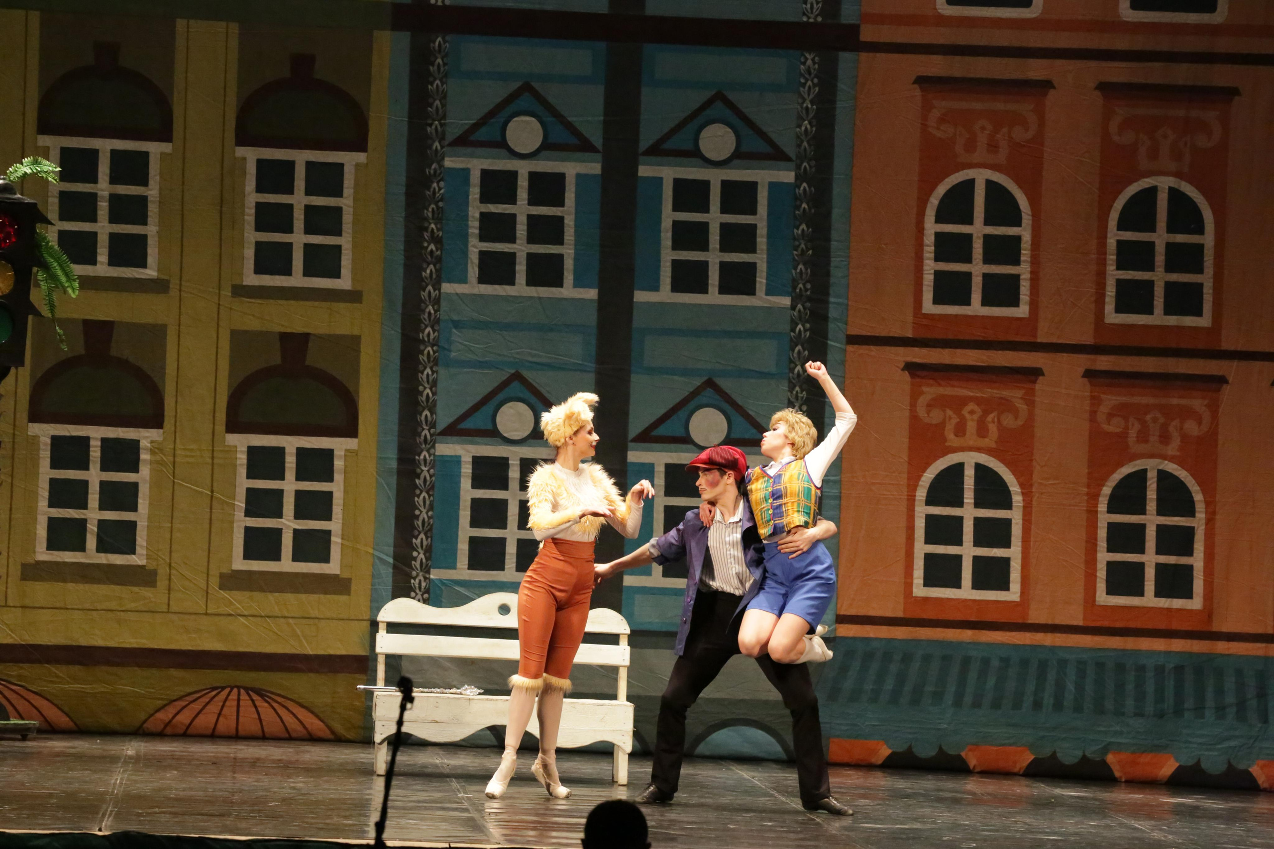 Балет Донбасс-опера спектакль «Малыш и Карлсон». Фотограф в Сочи Юрий Шептаев