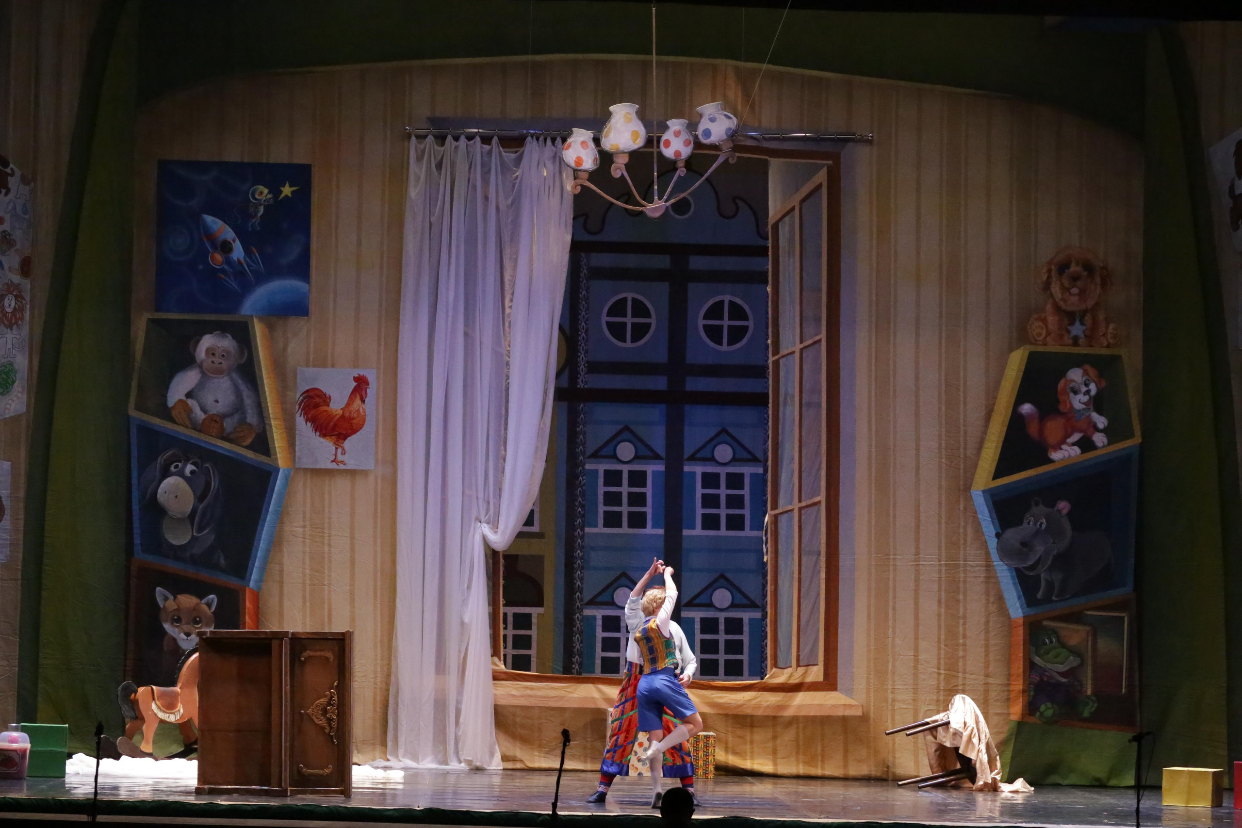 Балет Донбасс-опера спектакль «Малыш и Карлсон». Фотограф в Сочи Юрий Шептаев