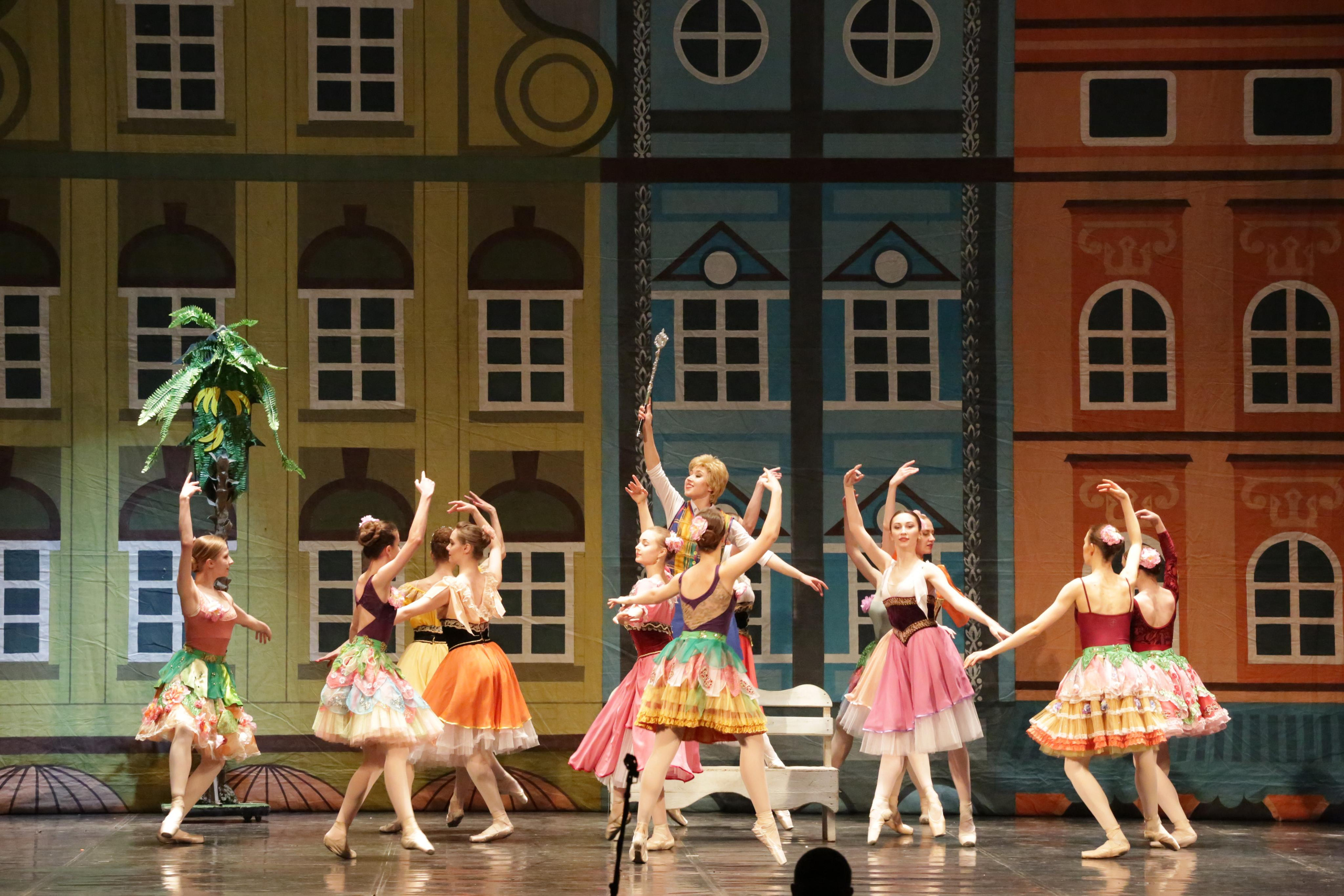 Балет Донбасс-опера спектакль «Малыш и Карлсон». Фотограф в Сочи Юрий Шептаев