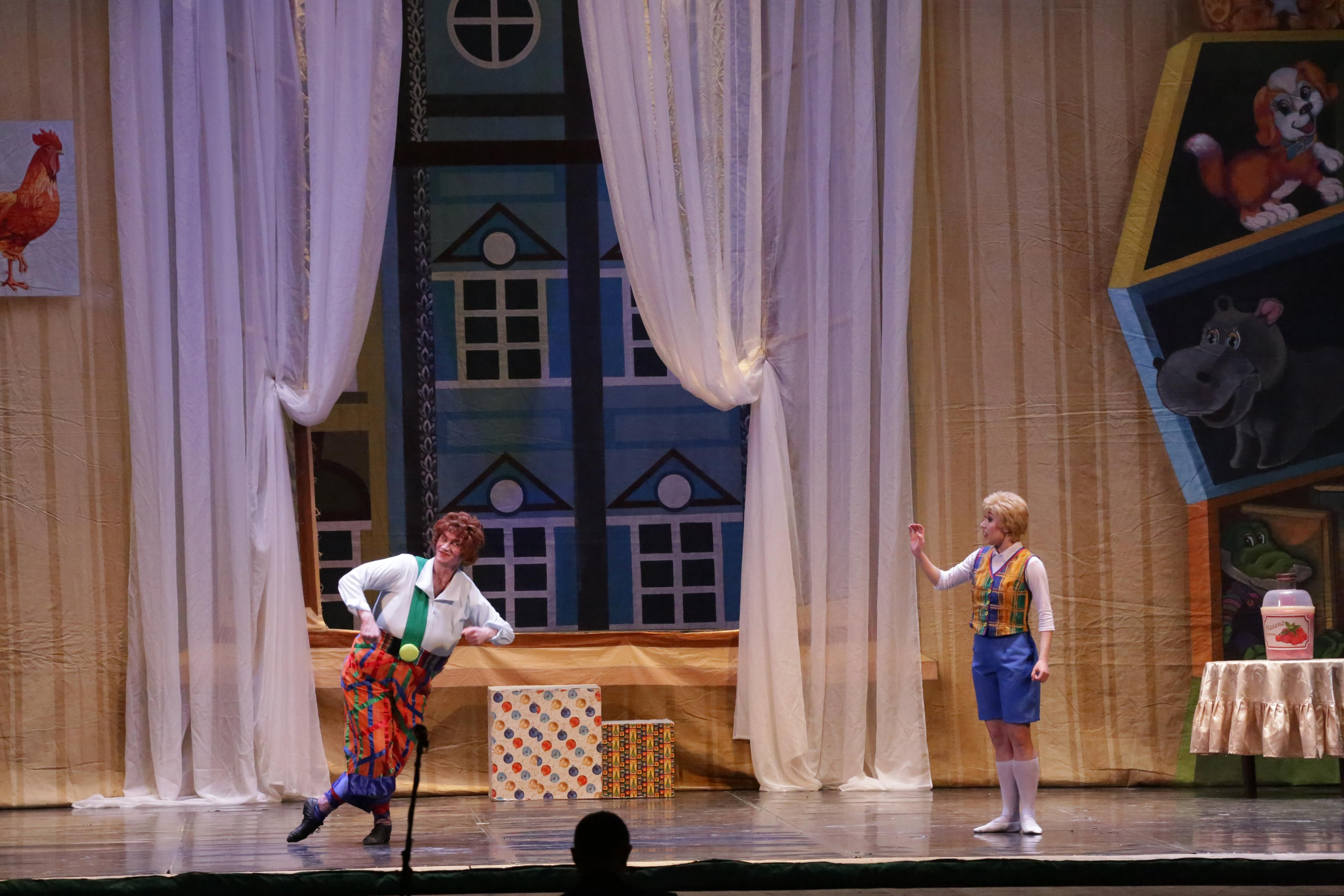 Балет Донбасс-опера спектакль «Малыш и Карлсон». Фотограф в Сочи Юрий Шептаев