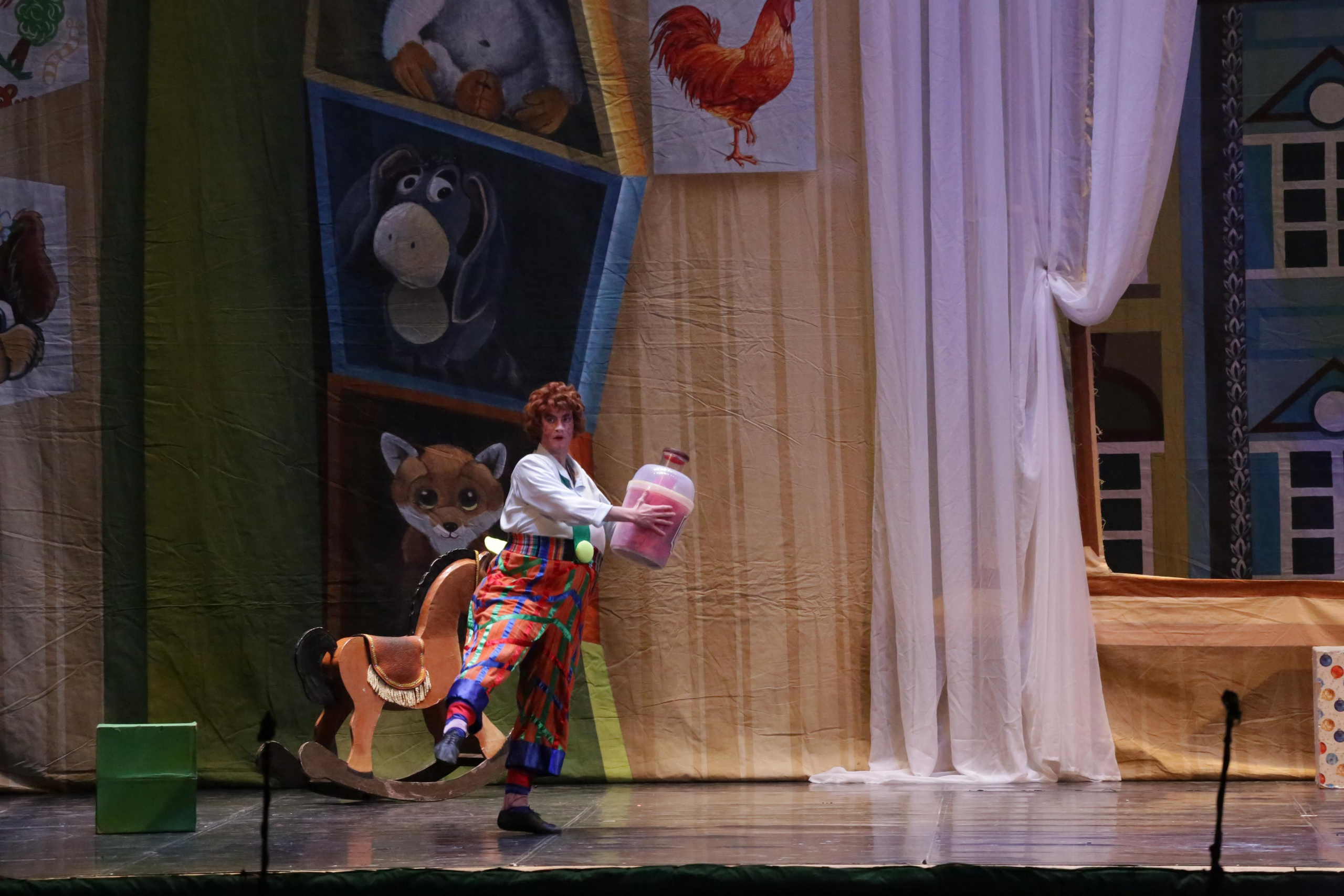 Балет Донбасс-опера спектакль «Малыш и Карлсон». Фотограф в Сочи Юрий Шептаев