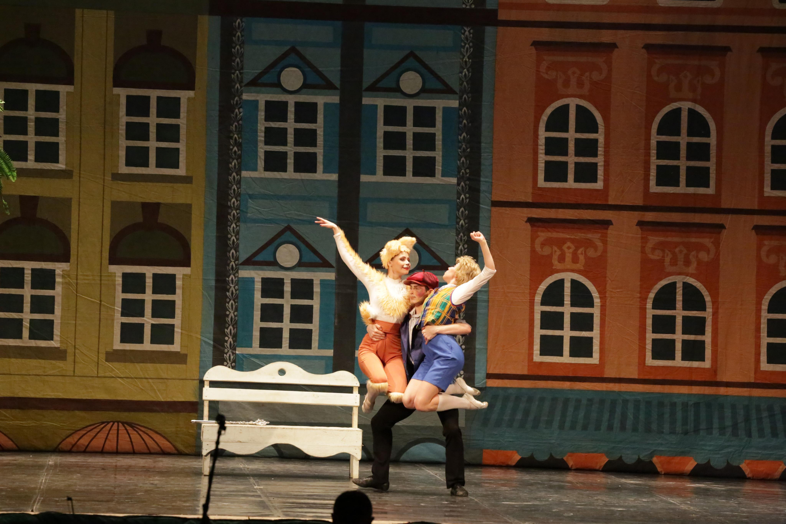 Балет Донбасс-опера спектакль «Малыш и Карлсон». Фотограф в Сочи Юрий Шептаев