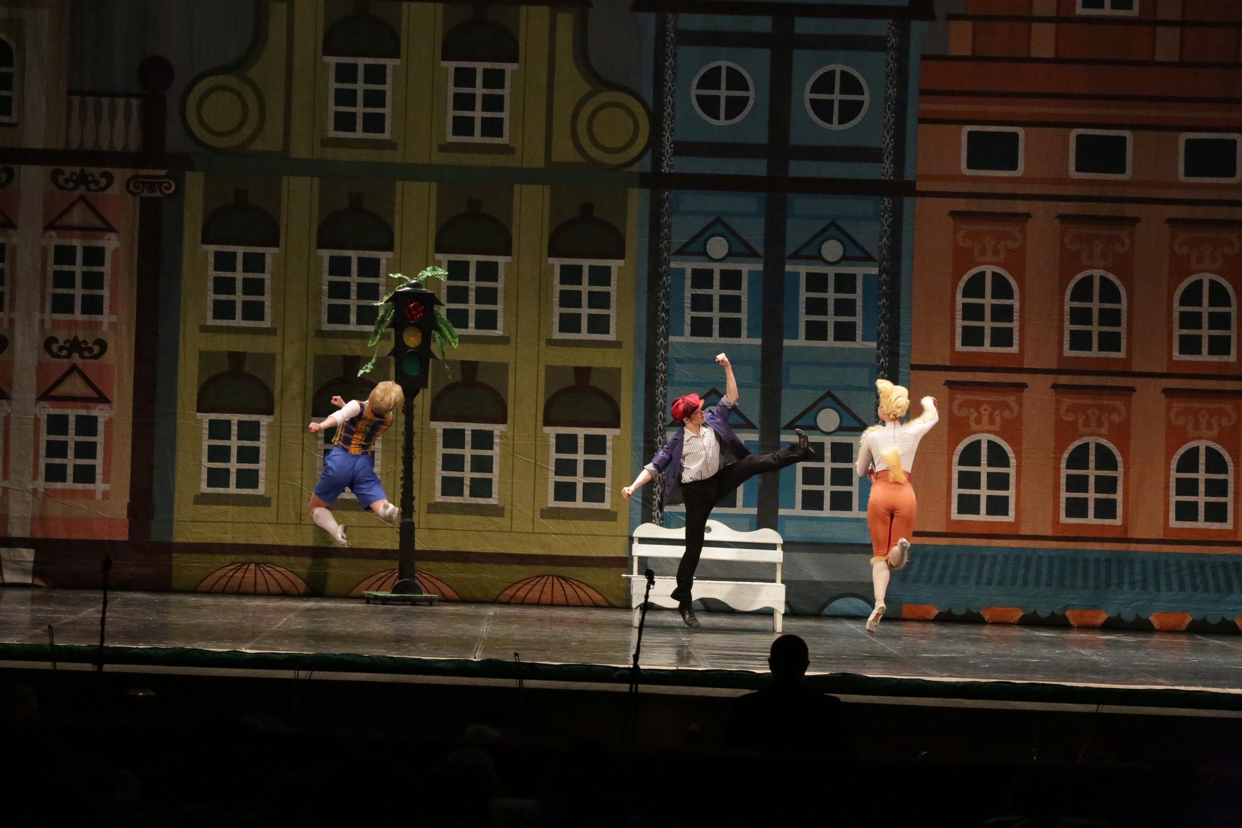 Балет Донбасс-опера спектакль «Малыш и Карлсон». Фотограф в Сочи Юрий Шептаев