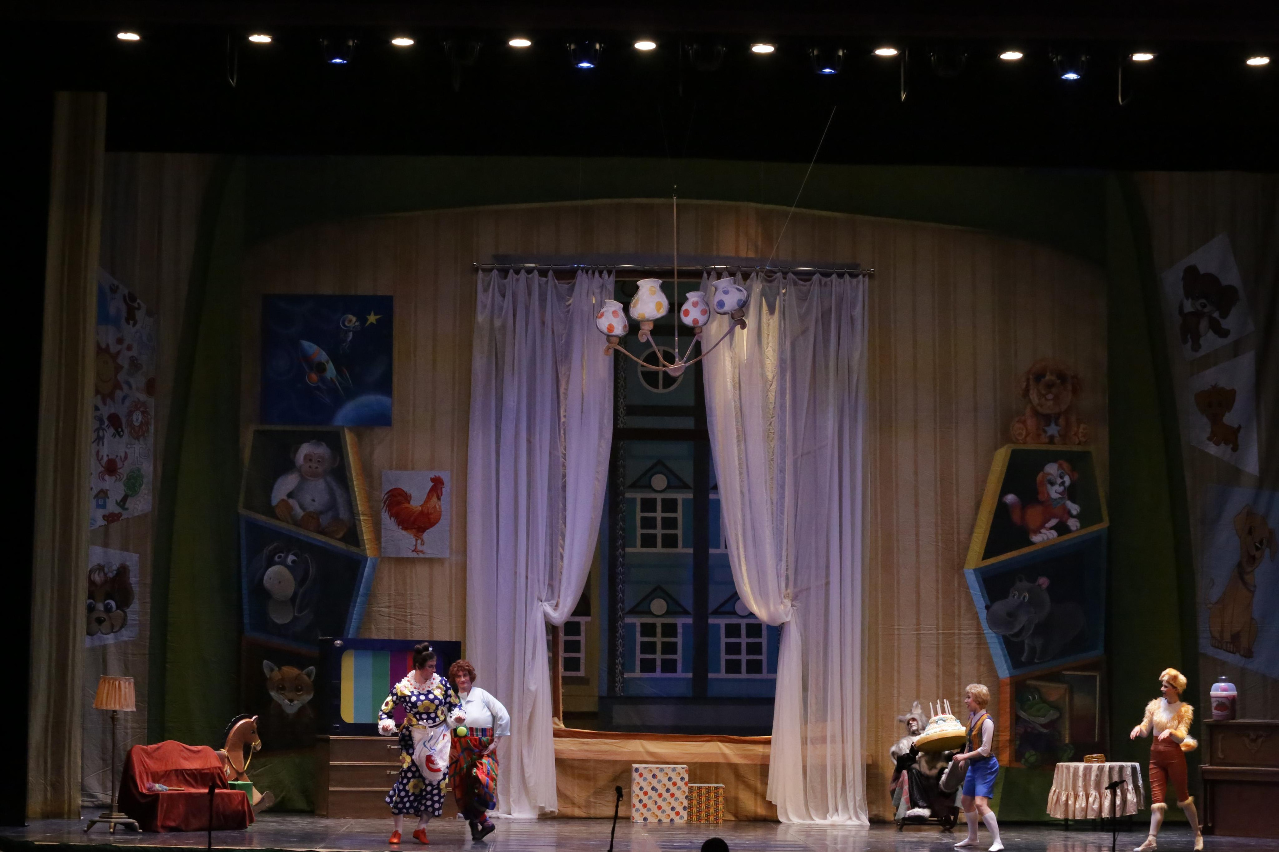 Балет Донбасс-опера спектакль «Малыш и Карлсон». Фотограф в Сочи Юрий Шептаев