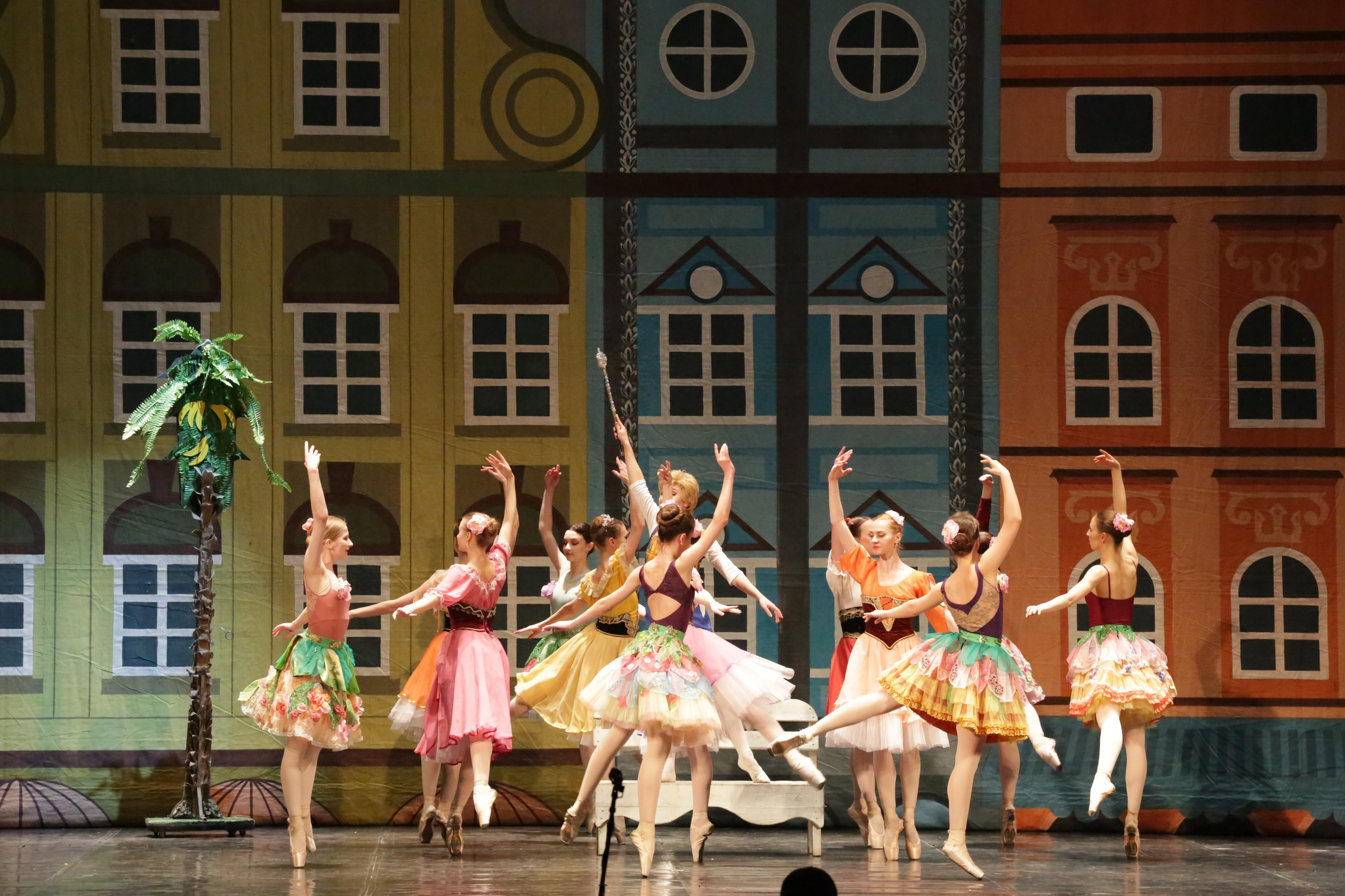 Балет Донбасс-опера спектакль «Малыш и Карлсон». Фотограф в Сочи Юрий Шептаев