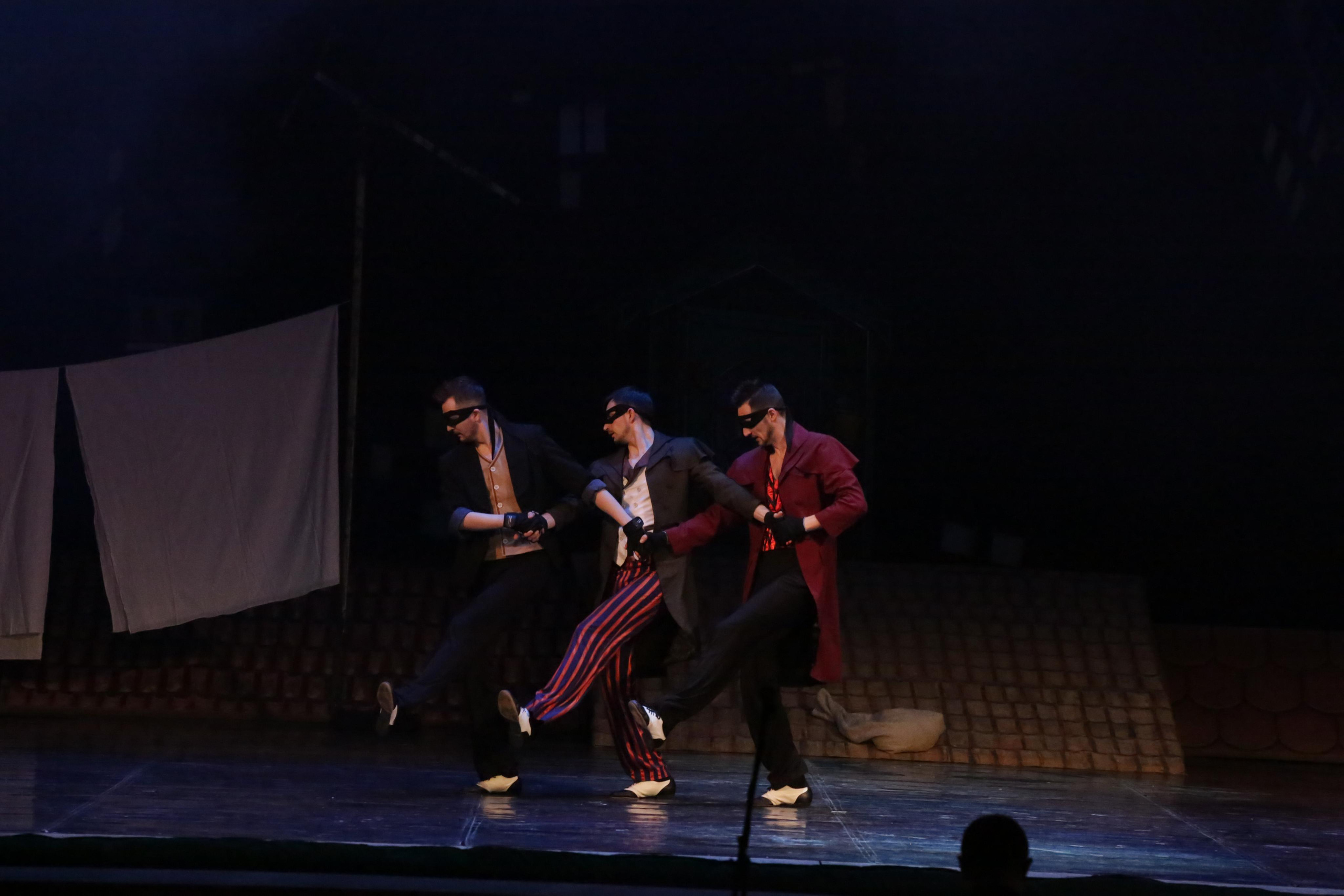 Балет Донбасс-опера спектакль «Малыш и Карлсон». Фотограф в Сочи Юрий Шептаев