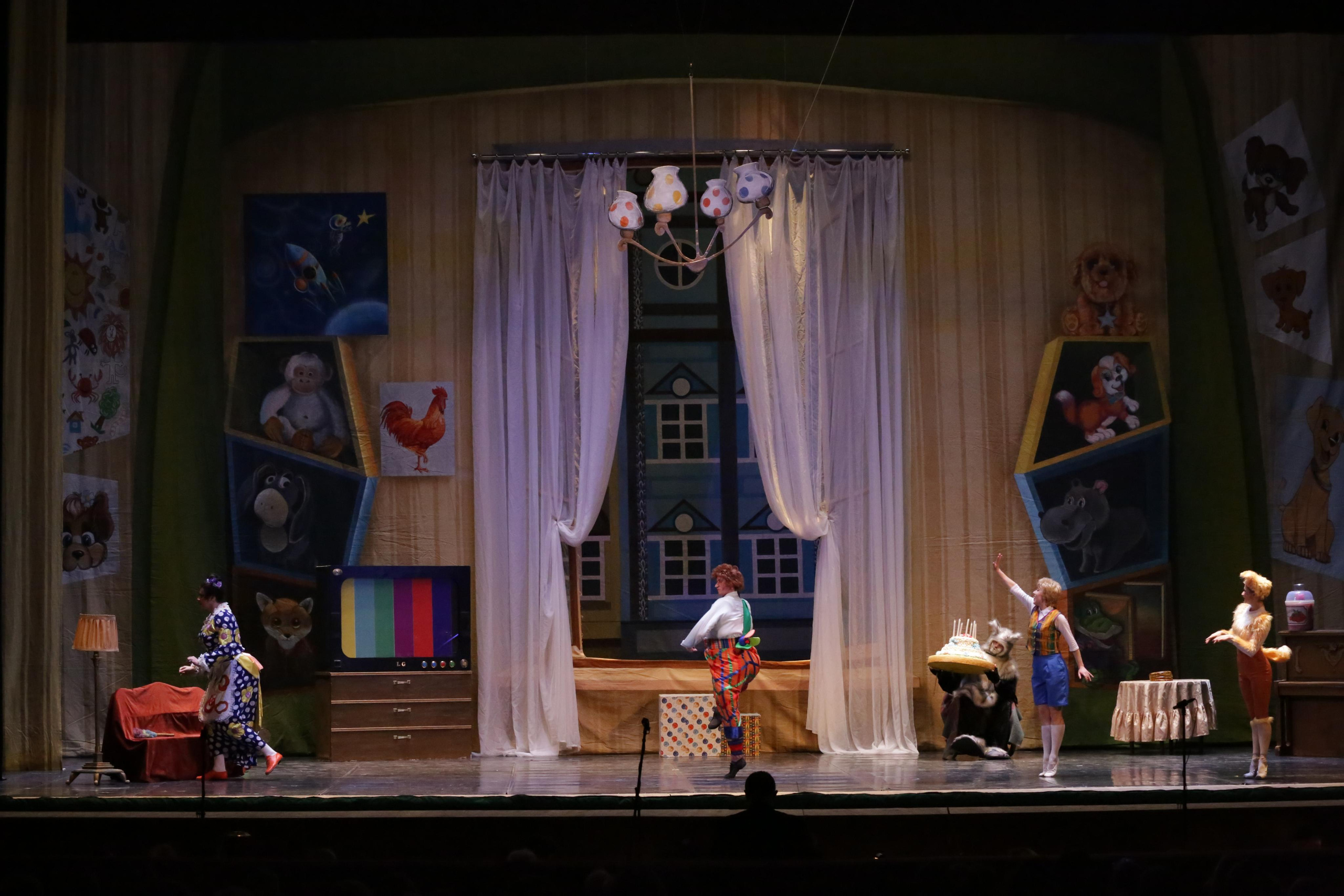 Балет Донбасс-опера спектакль «Малыш и Карлсон». Фотограф в Сочи Юрий Шептаев