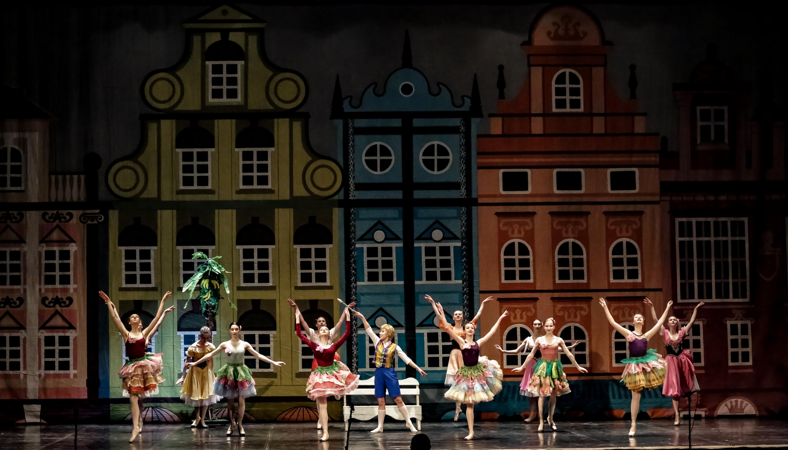 Балет Донбасс-опера спектакль «Малыш и Карлсон». Фотограф в Сочи Юрий Шептаев