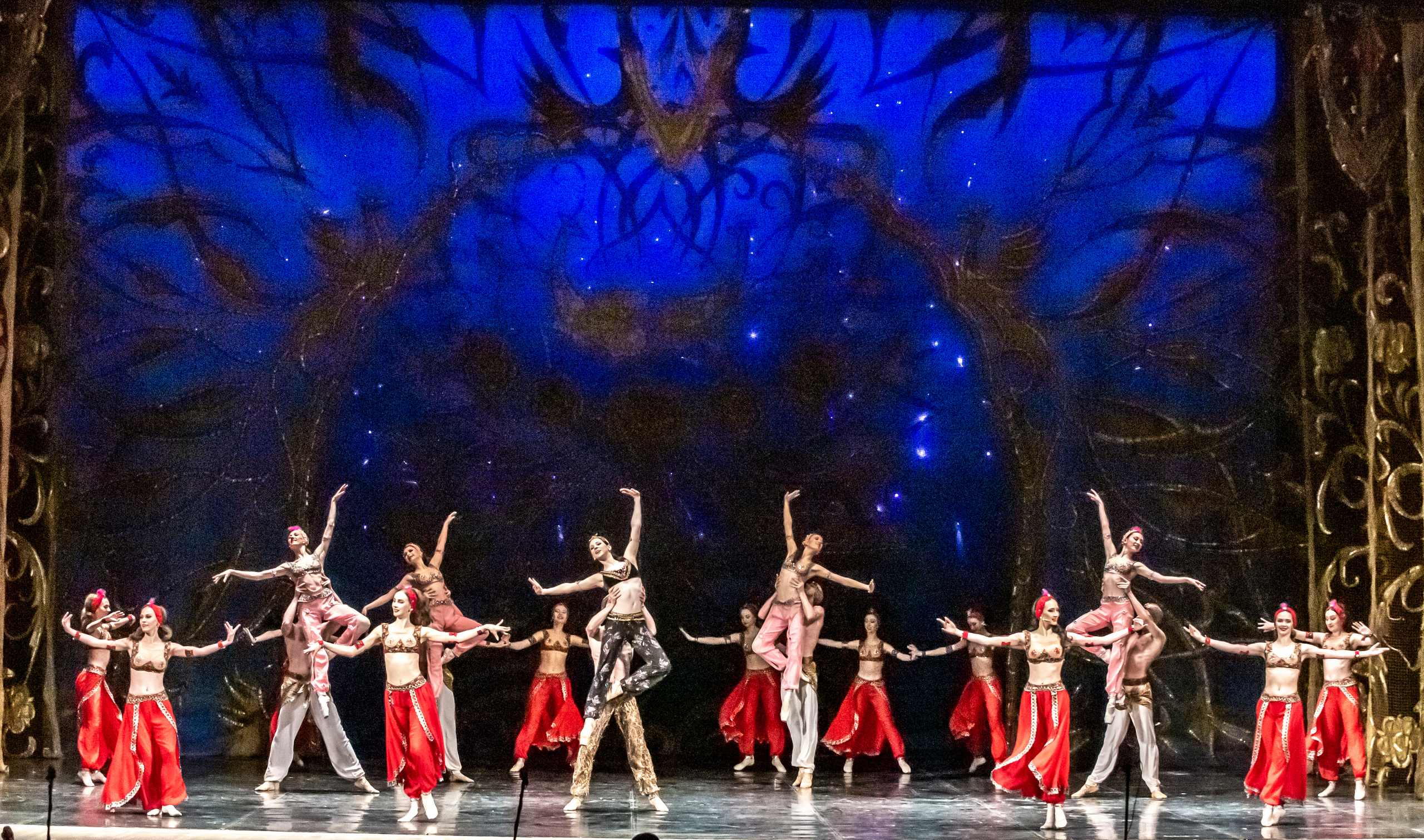 Балет Донбасс-опера спектакль «Тысяча и одна ночь». Фотограф в Сочи Юрий Шептаев