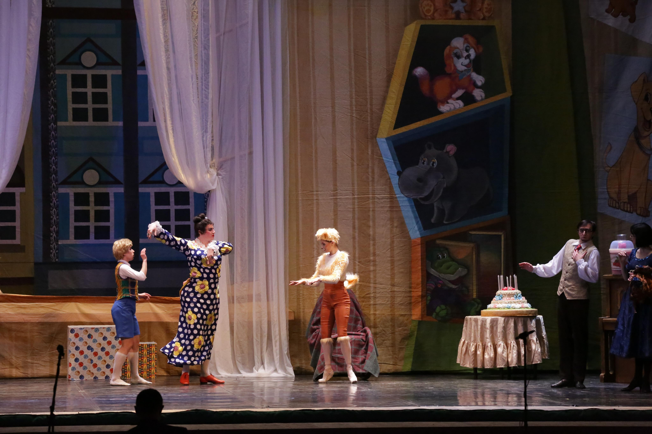 Балет Донбасс-опера спектакль «Малыш и Карлсон». Фотограф в Сочи Юрий Шептаев