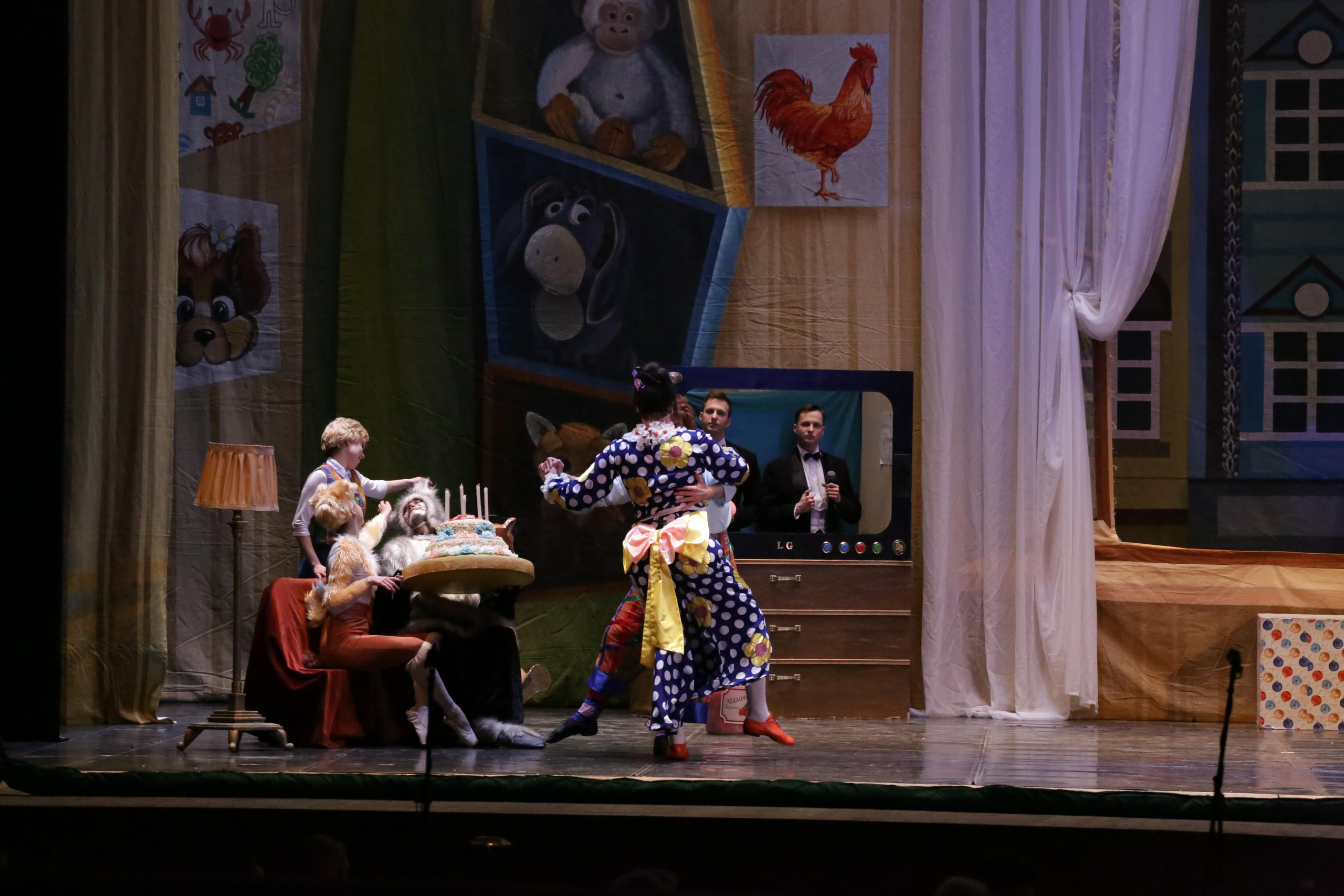 Балет Донбасс-опера спектакль «Малыш и Карлсон». Фотограф в Сочи Юрий Шептаев
