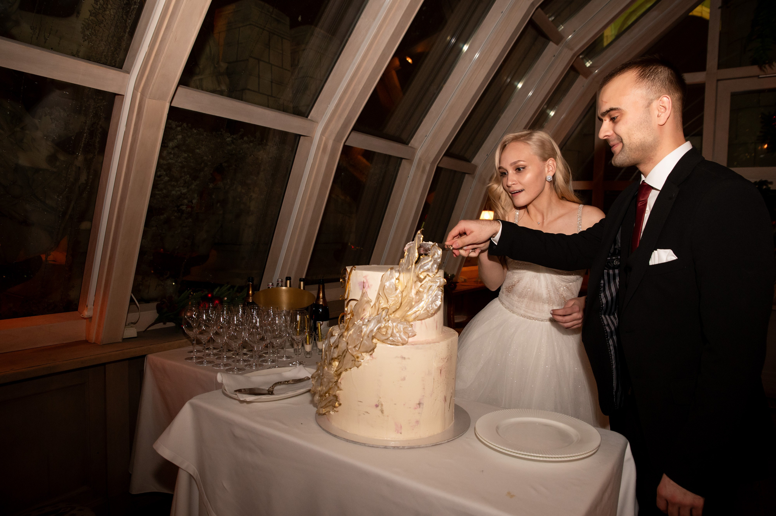 Свадебная фотосессия в Radisson Collection Hotel мск. Свадебный и портретный фотограф в Москве Жердев Даниил