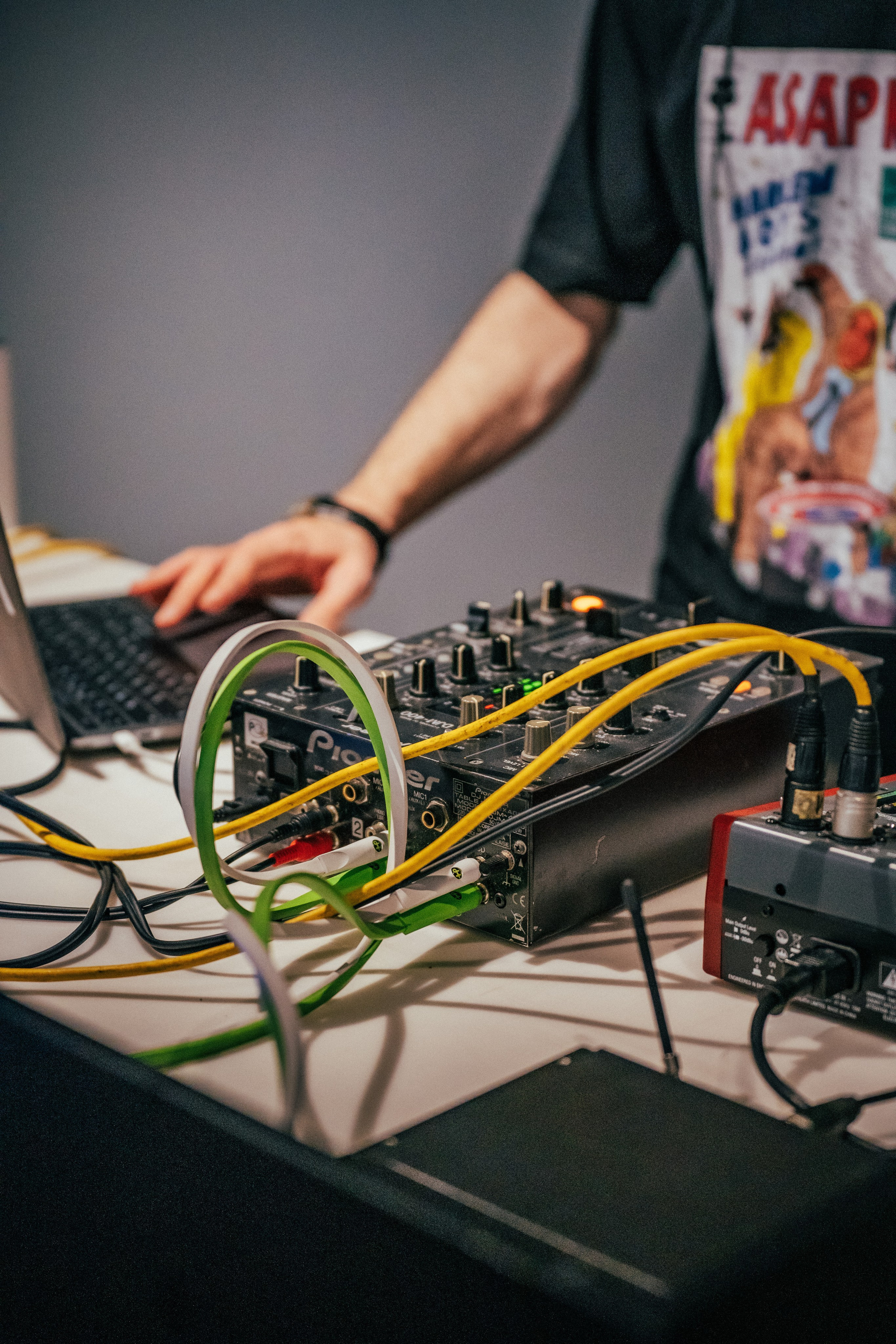 Премьера фильма ИБЬЁТСЯ в Москве 26.05.22. Репортажный фотограф в Краснодаре Рындин Дмитрий