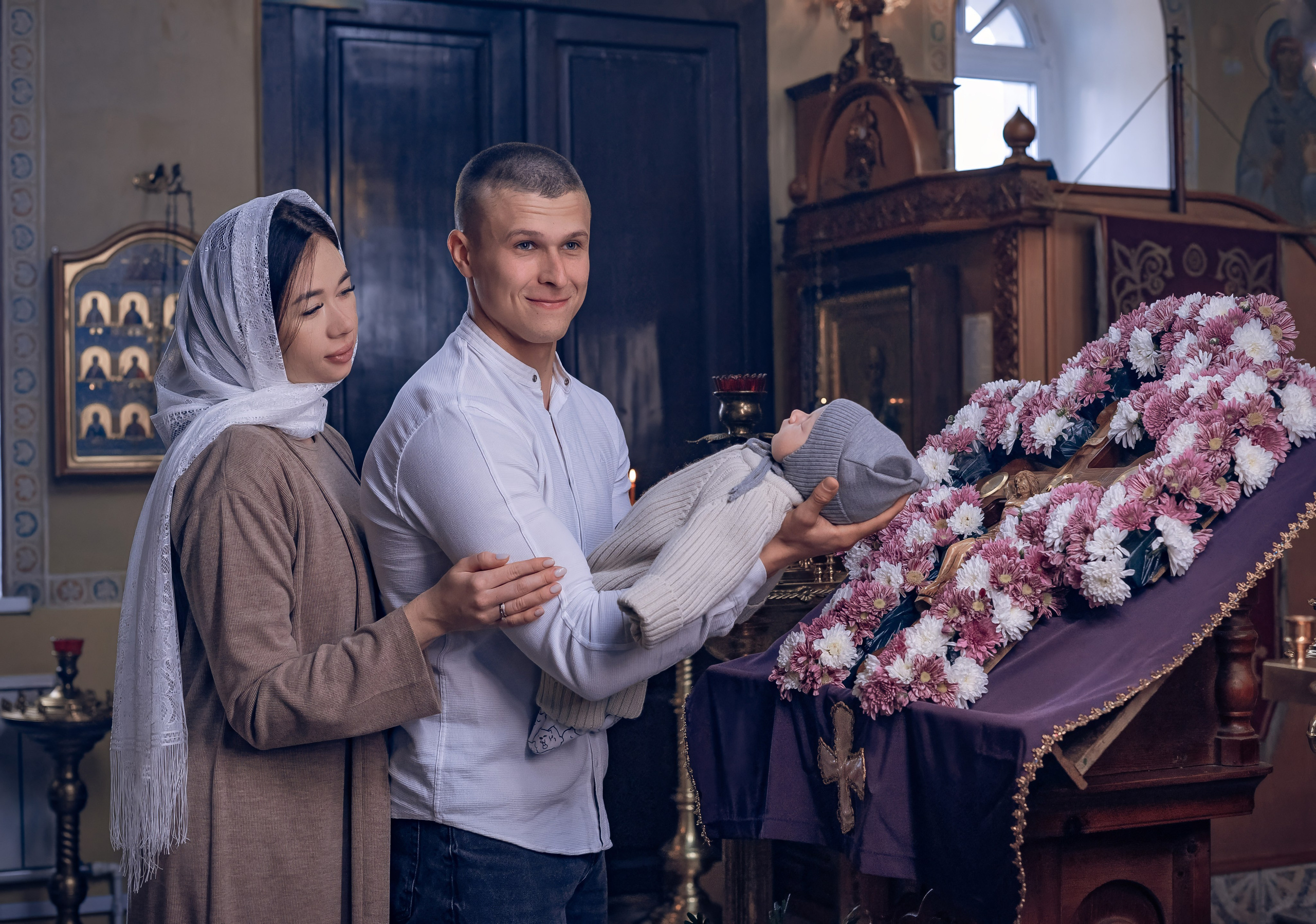 Крещение Мирона в Веденском хаме Березовка. Фотографы крещения/венчания  Красноярск Татьяна и Вячеслав Переваловы