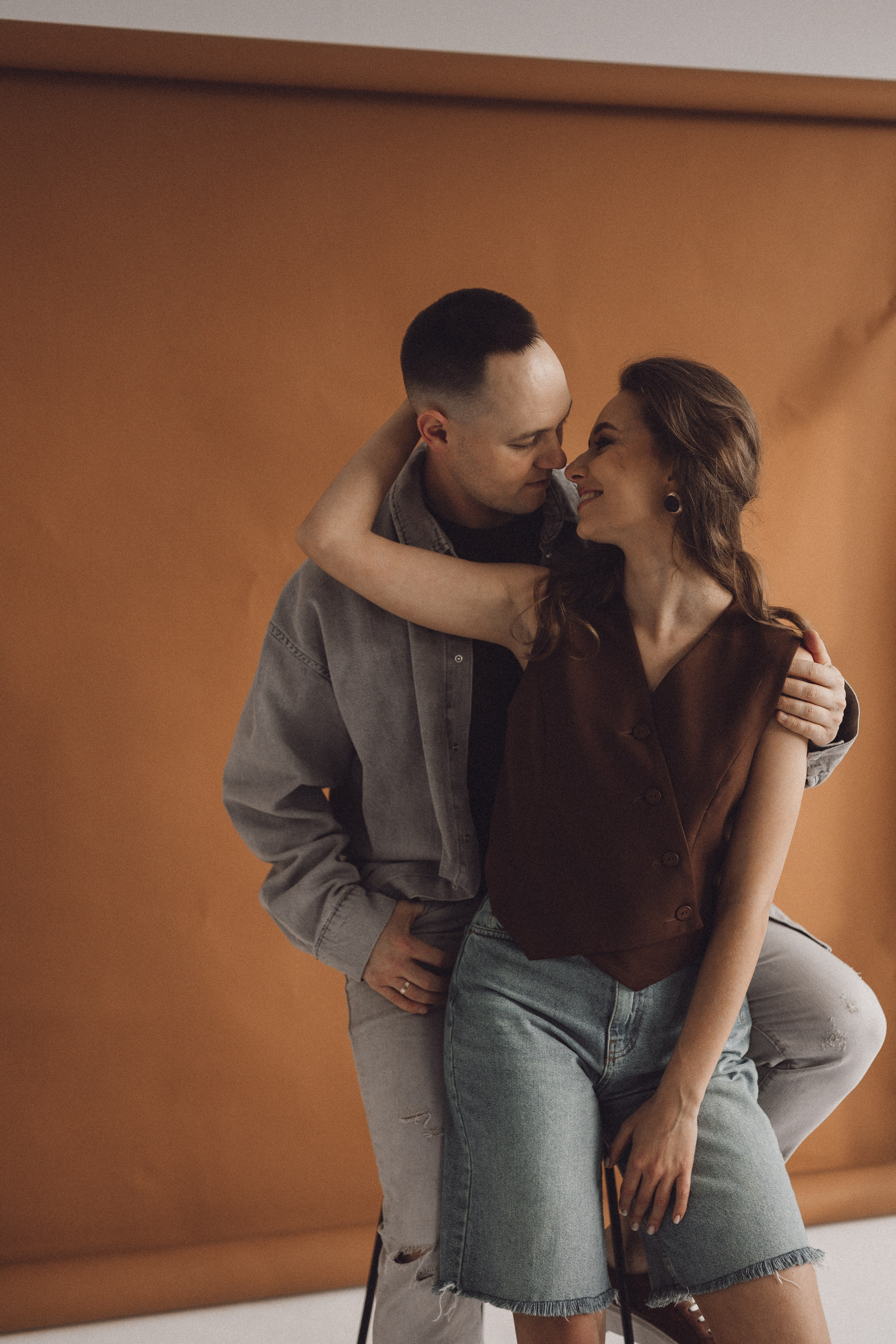 Любовь в белом зале. Варвара Синицына: семейный фотограф в Москве