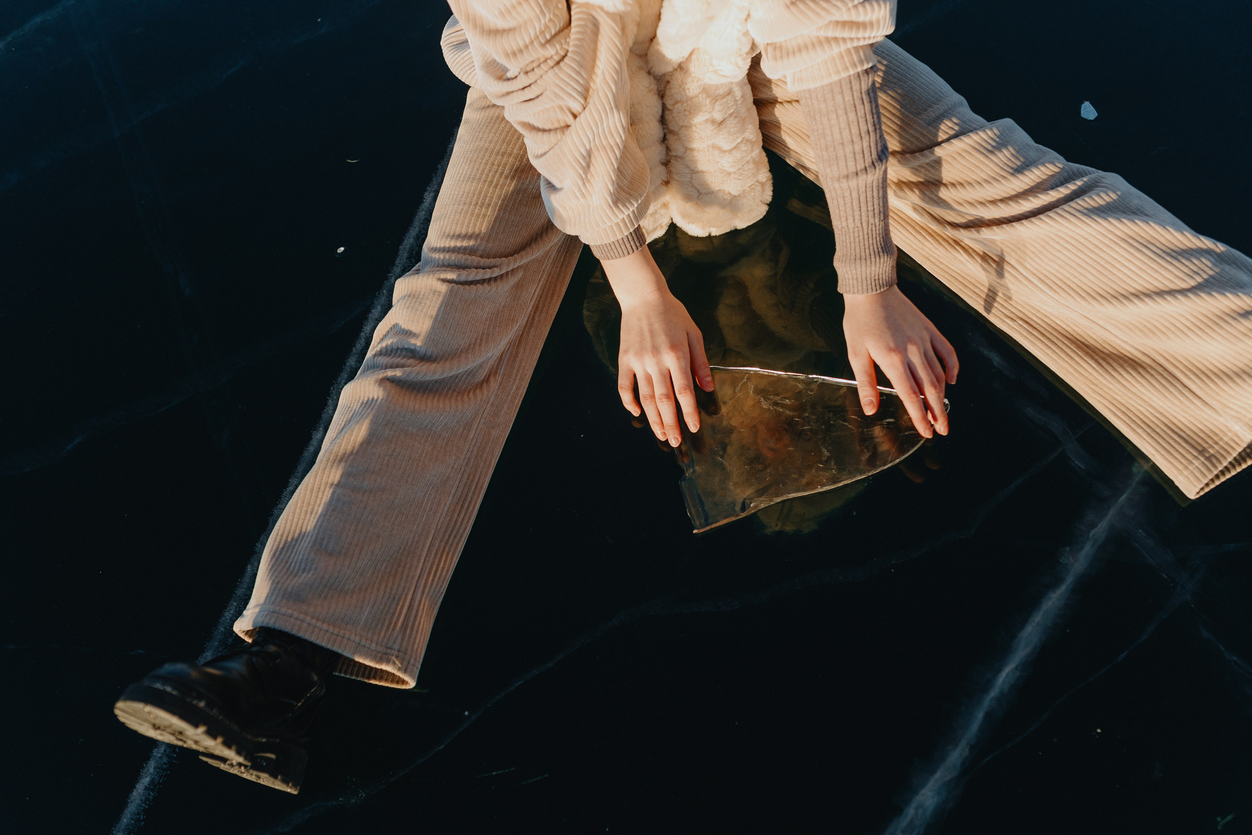 Последний день чистого льда. Фотограф Ольхон, Регина