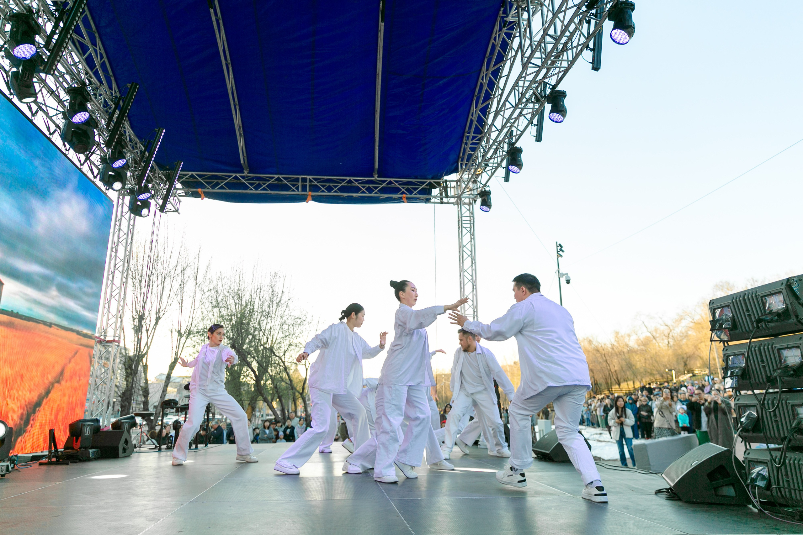 Концерт приуроченный к празднованию 80 лет победл. Свадебный и семейный фотограф в Улан-Удэ