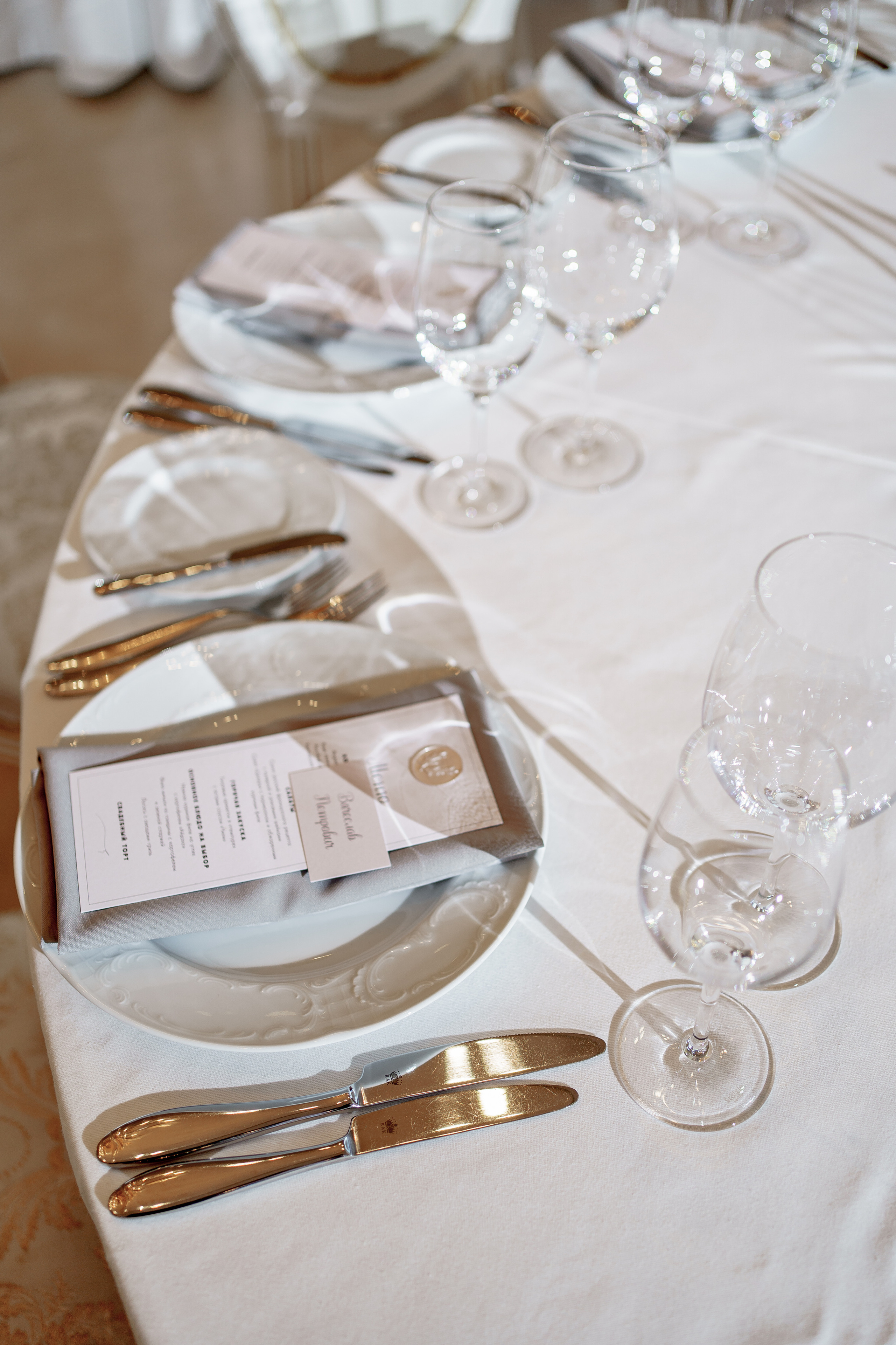 Свадебный декор в ресторане Romanoff`s. Фотограф Макс Меш