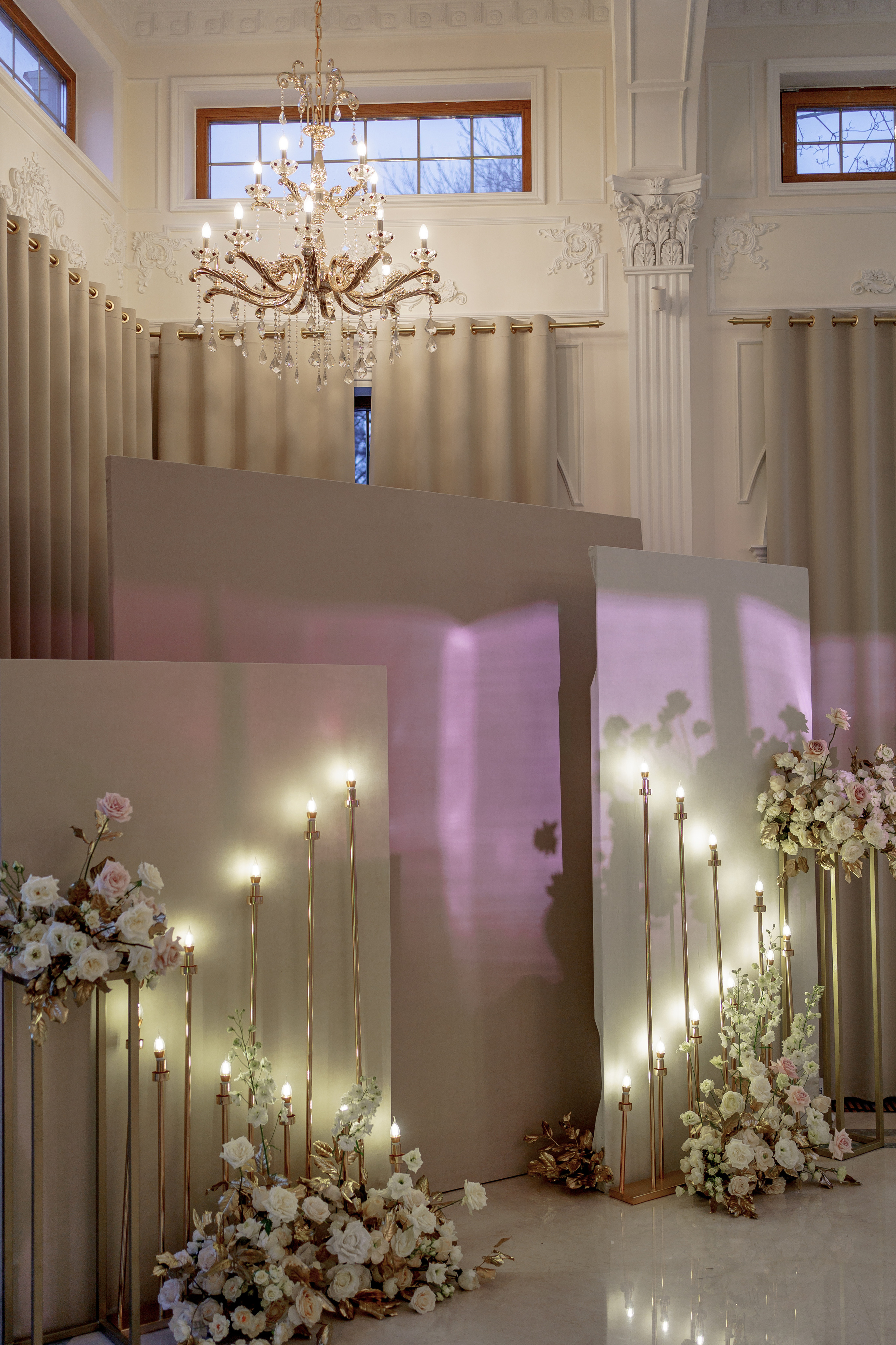 Свадебный декор в ресторане Romanoff`s. Фотограф Макс Меш