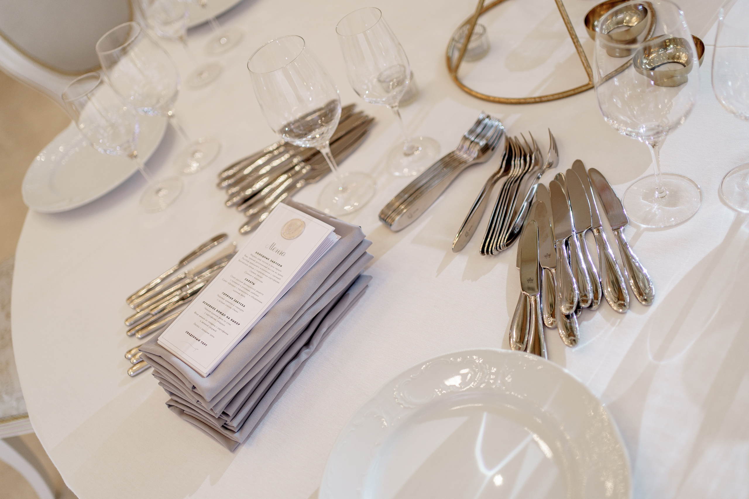 Свадебный декор в ресторане Romanoff`s. Фотограф Макс Меш