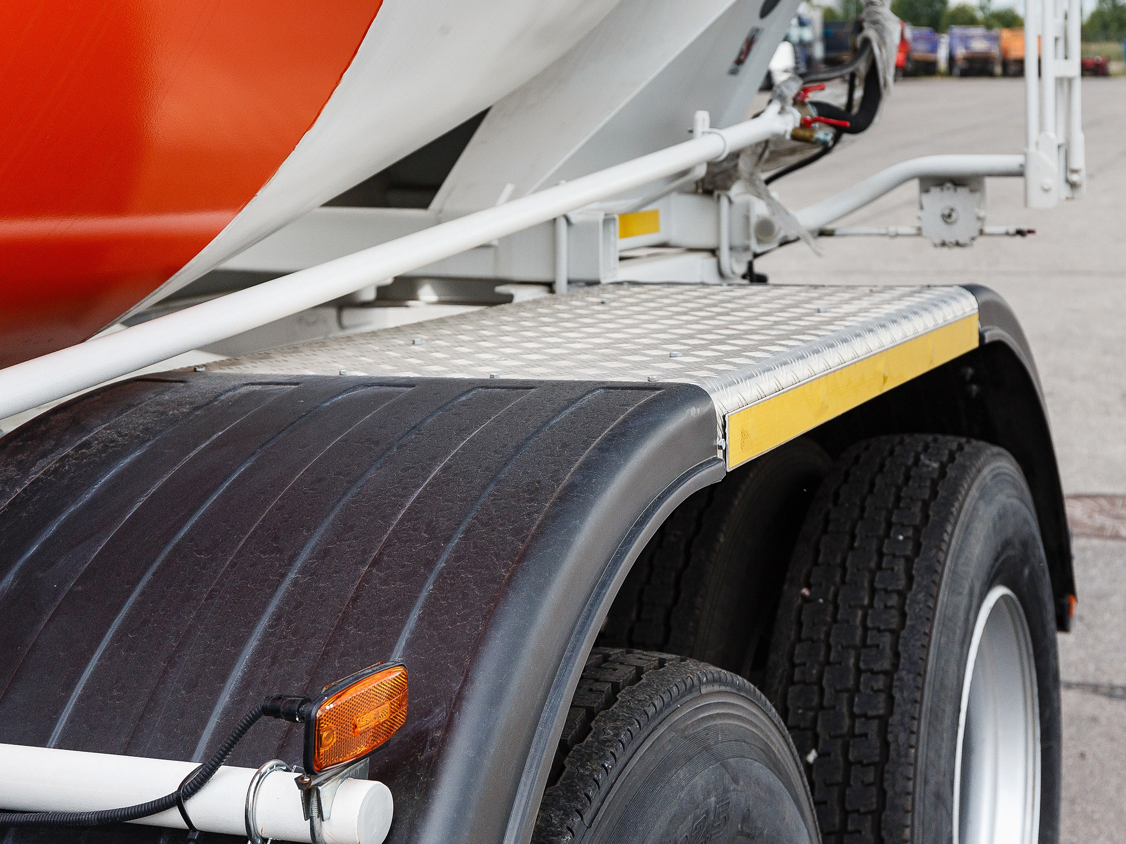 Автомобильный фотограф в СПб. Репортажная фотосъёмка в Санкт-Петербурге. Фотограф на мероприятие: выставки, презентации, автогонки. Фото для сайта, отчётов и публикации в сми. Профессиональный фотограф Сергей Пушкин. Промышленная фотосъёмка. Автопром. Фотосъёмка авто и спецтехники. Профессиональные фото большегрузов.