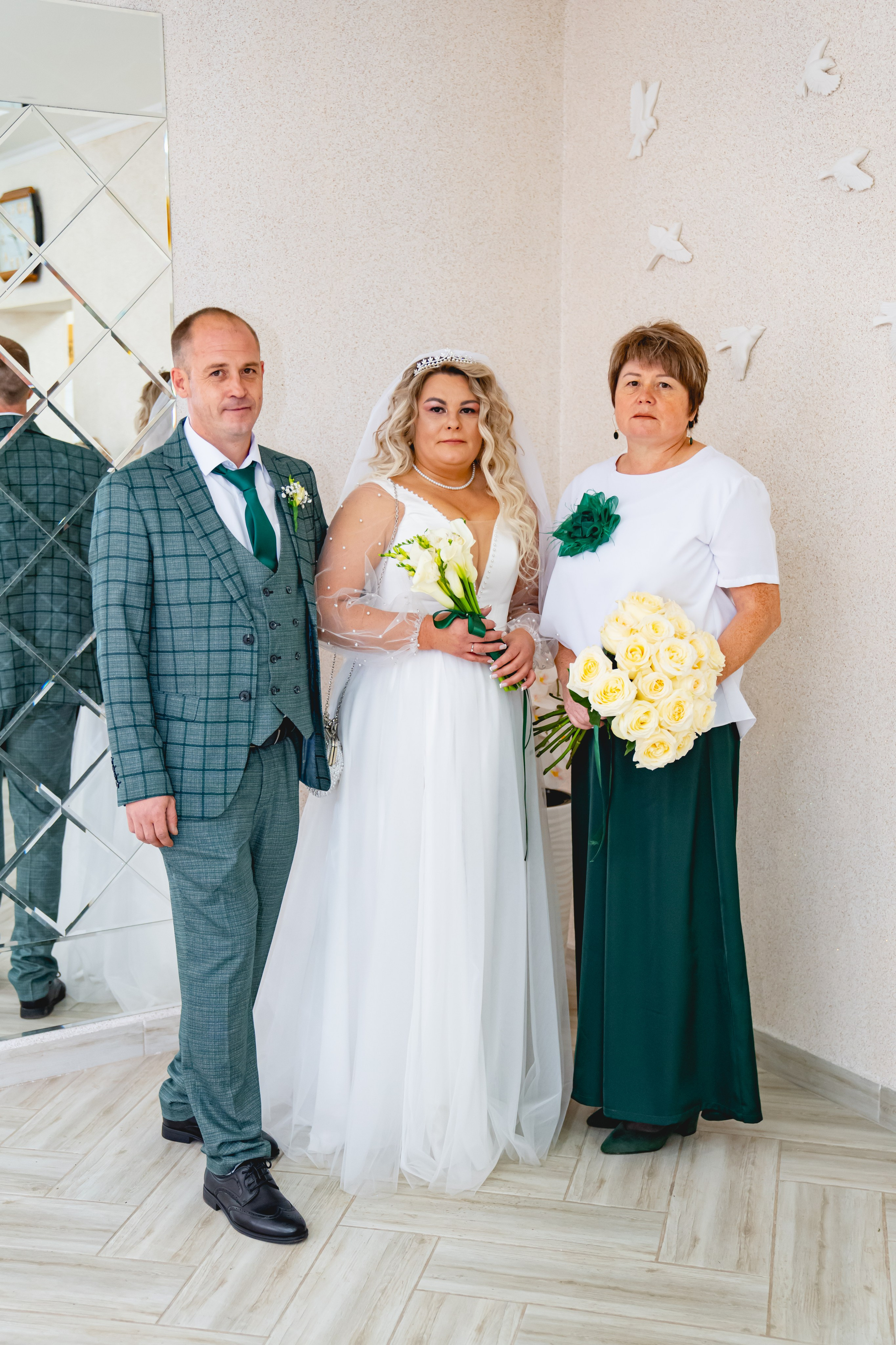 Осенняя Свадьба 2024. Занимаюсь профессиональной фотографией и живу рядом с Байкалом. Работаю в разных жанрах