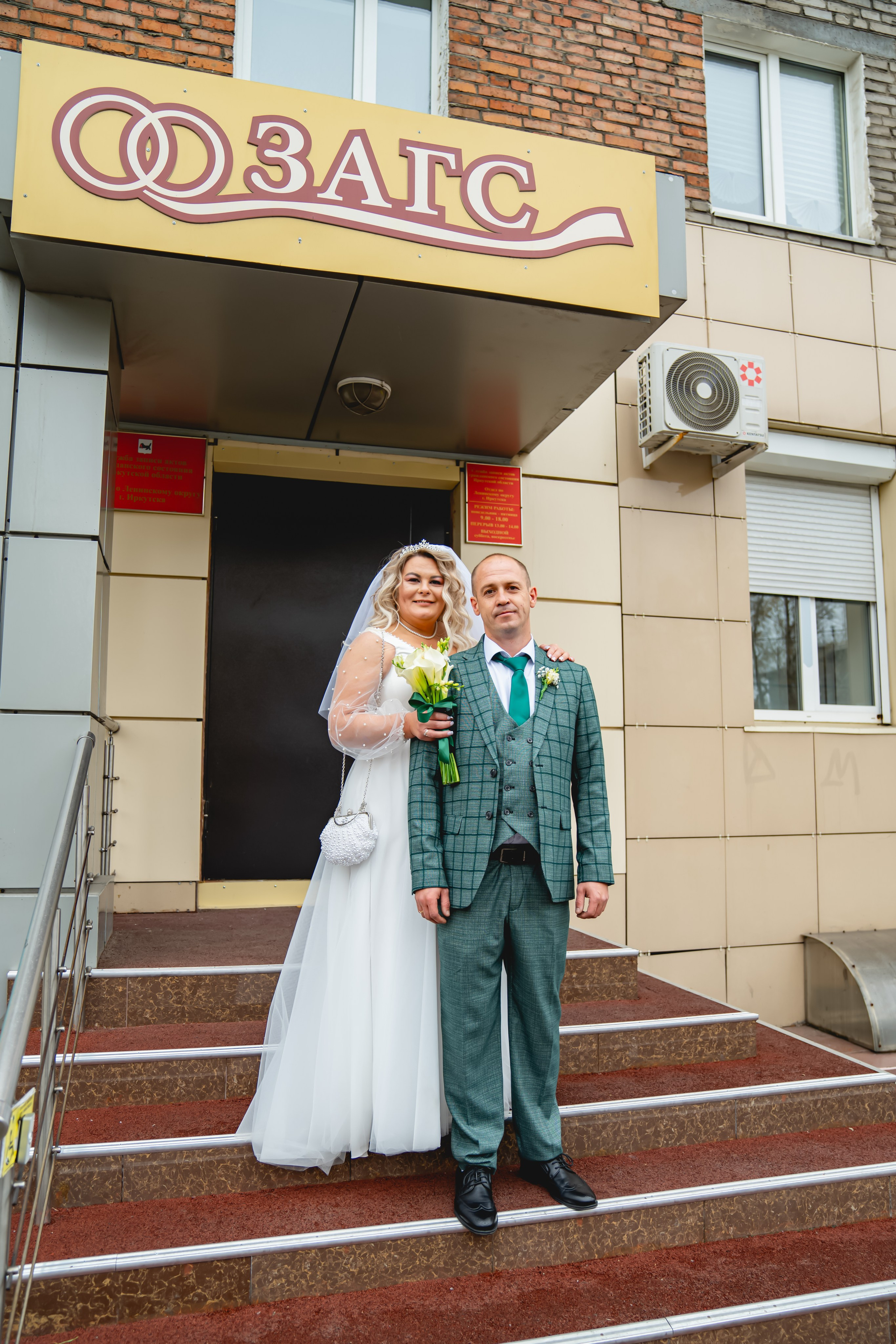 Осенняя Свадьба 2024. Занимаюсь профессиональной фотографией и живу рядом с Байкалом. Работаю в разных жанрах