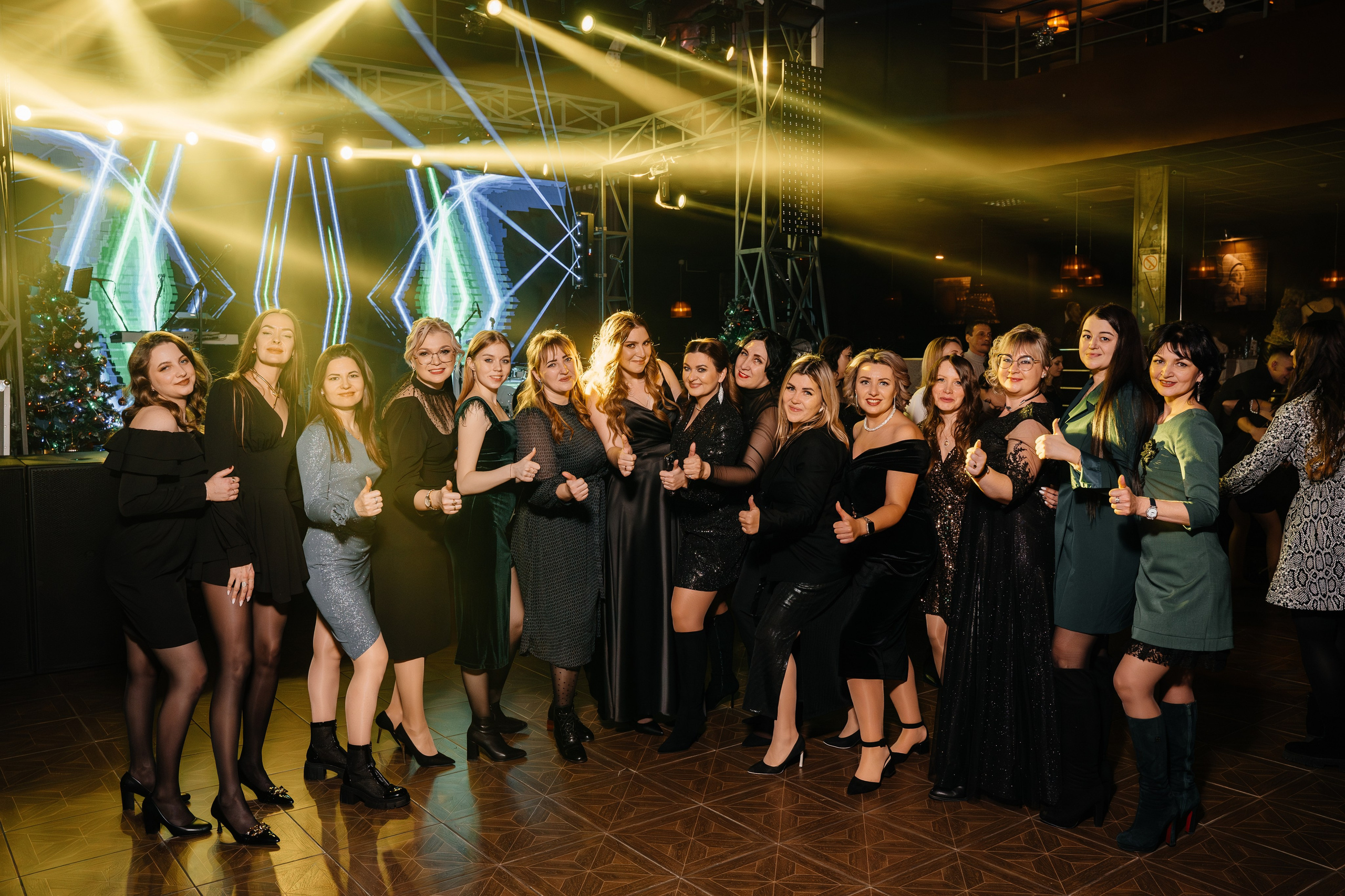 Корпоратив «СОВКОМБАНК». Свадебный фотограф Барнаул Алексей Павлов