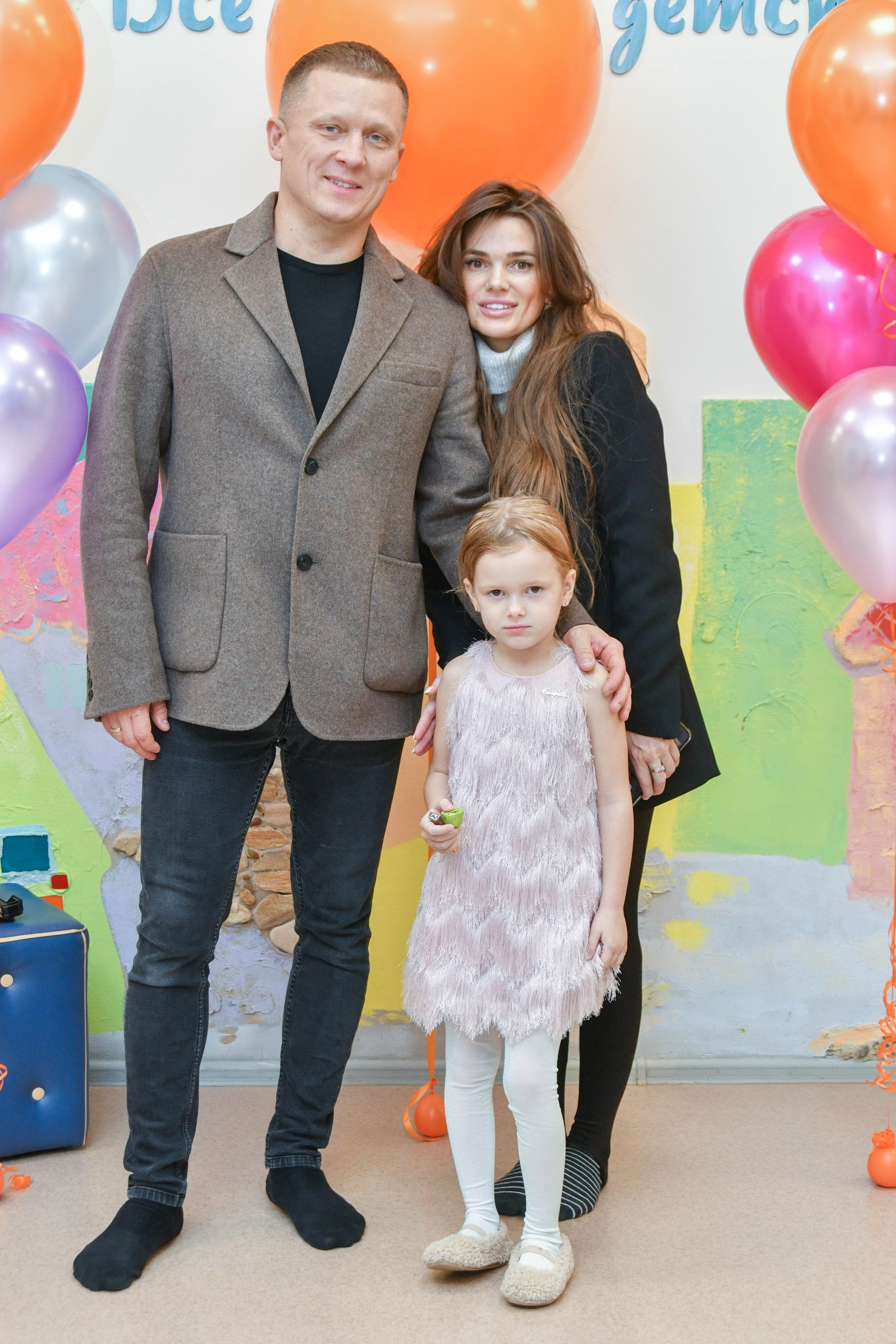 2023 г. День дошкольного работника и прогулка. Репортажный и детский фотограф в Новосибирске